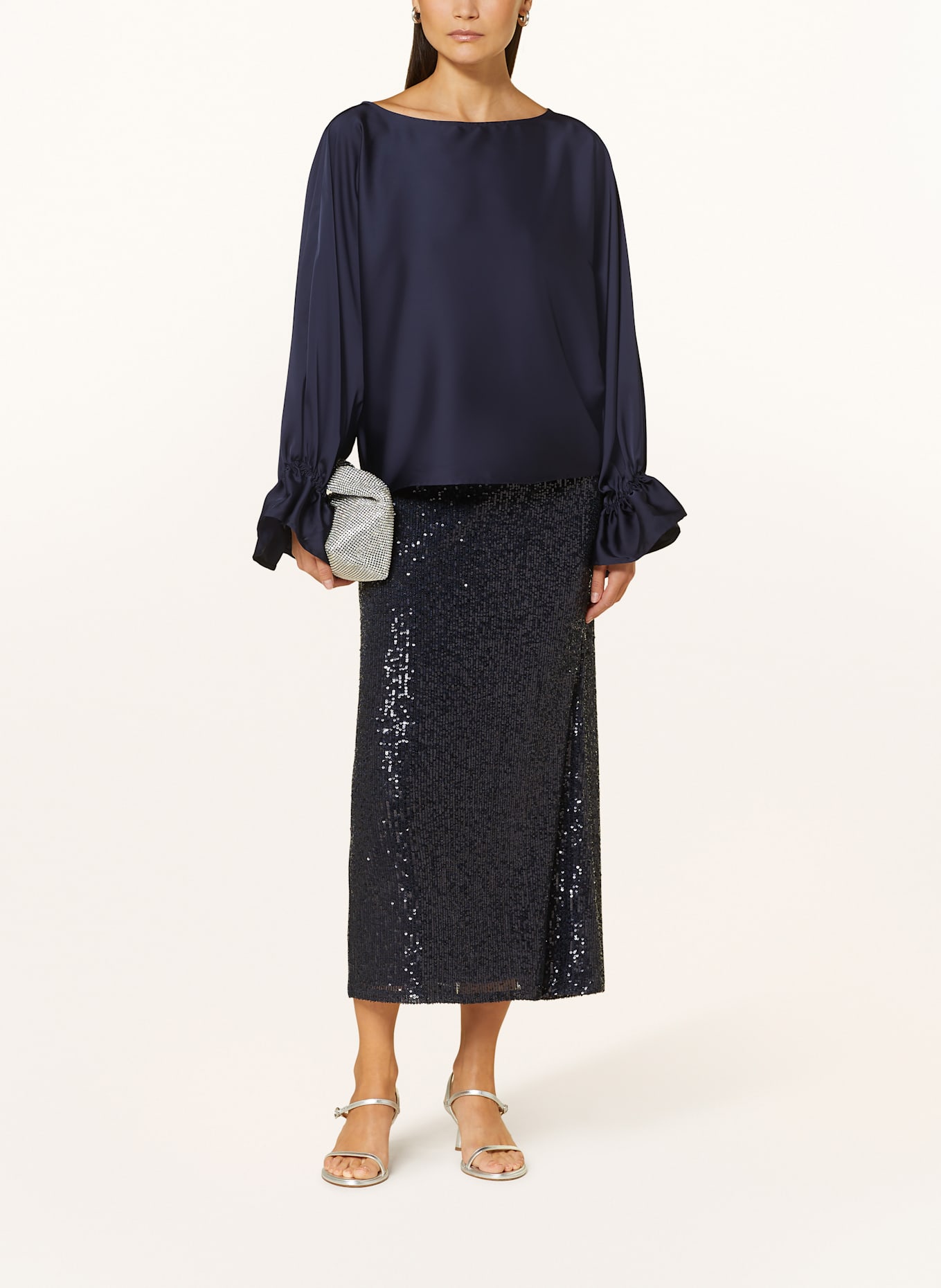 V by Vera Mont Blusenshirt aus Satin mit Volants: DUNKELBLAU