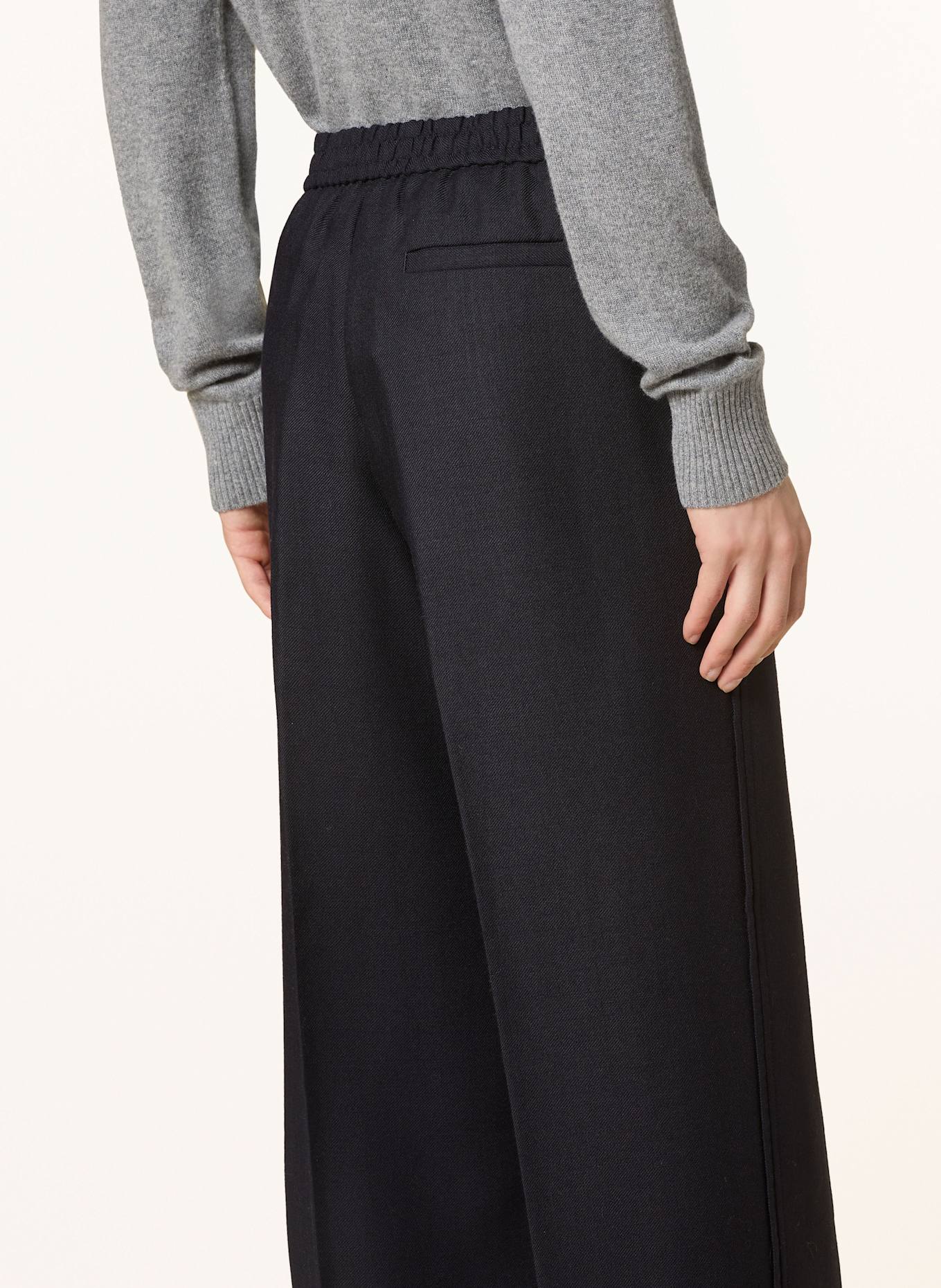 COS Hose im Jogging-Stil Regular Fit: DUNKELBLAU