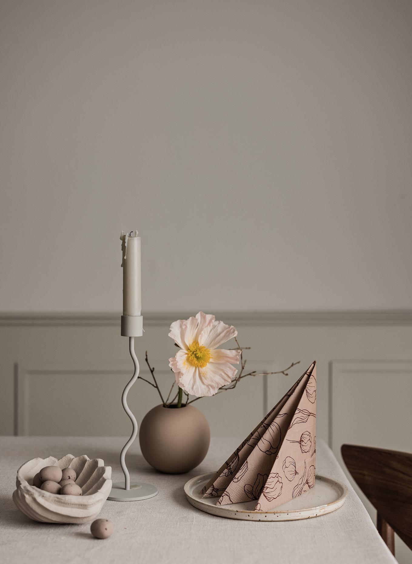 COOEE Design Kerzenhalter CURVED: HELLGRAU