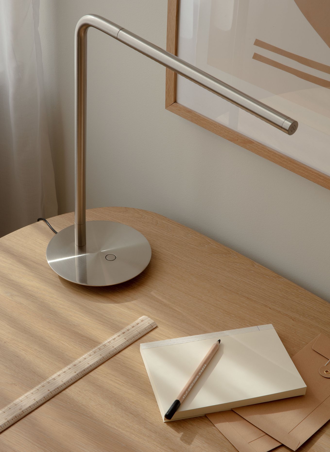 UMAGE Tischleuchte OMNI: SILBER