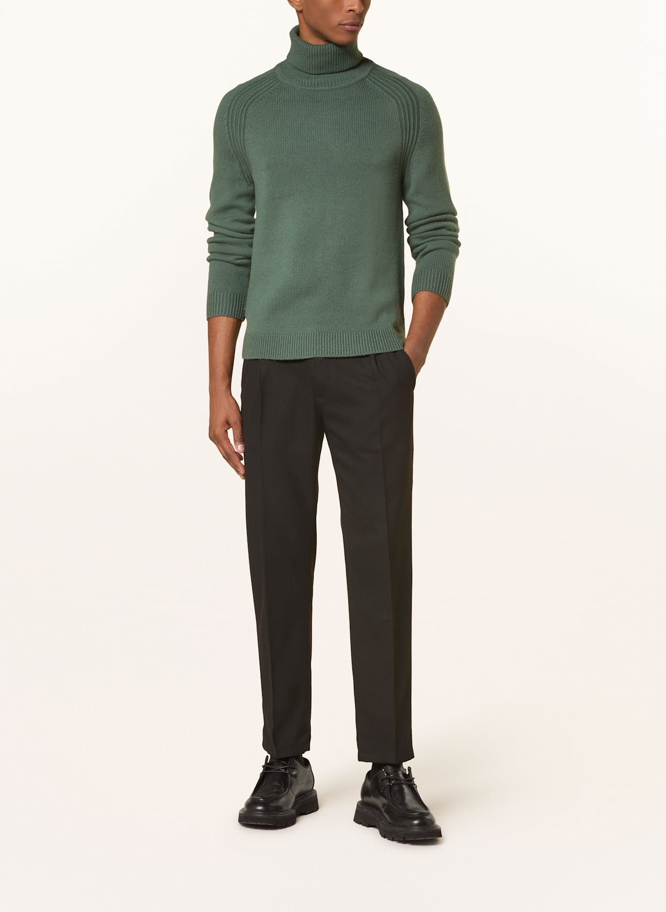 REISS Rollkragenpullover: GRÜN