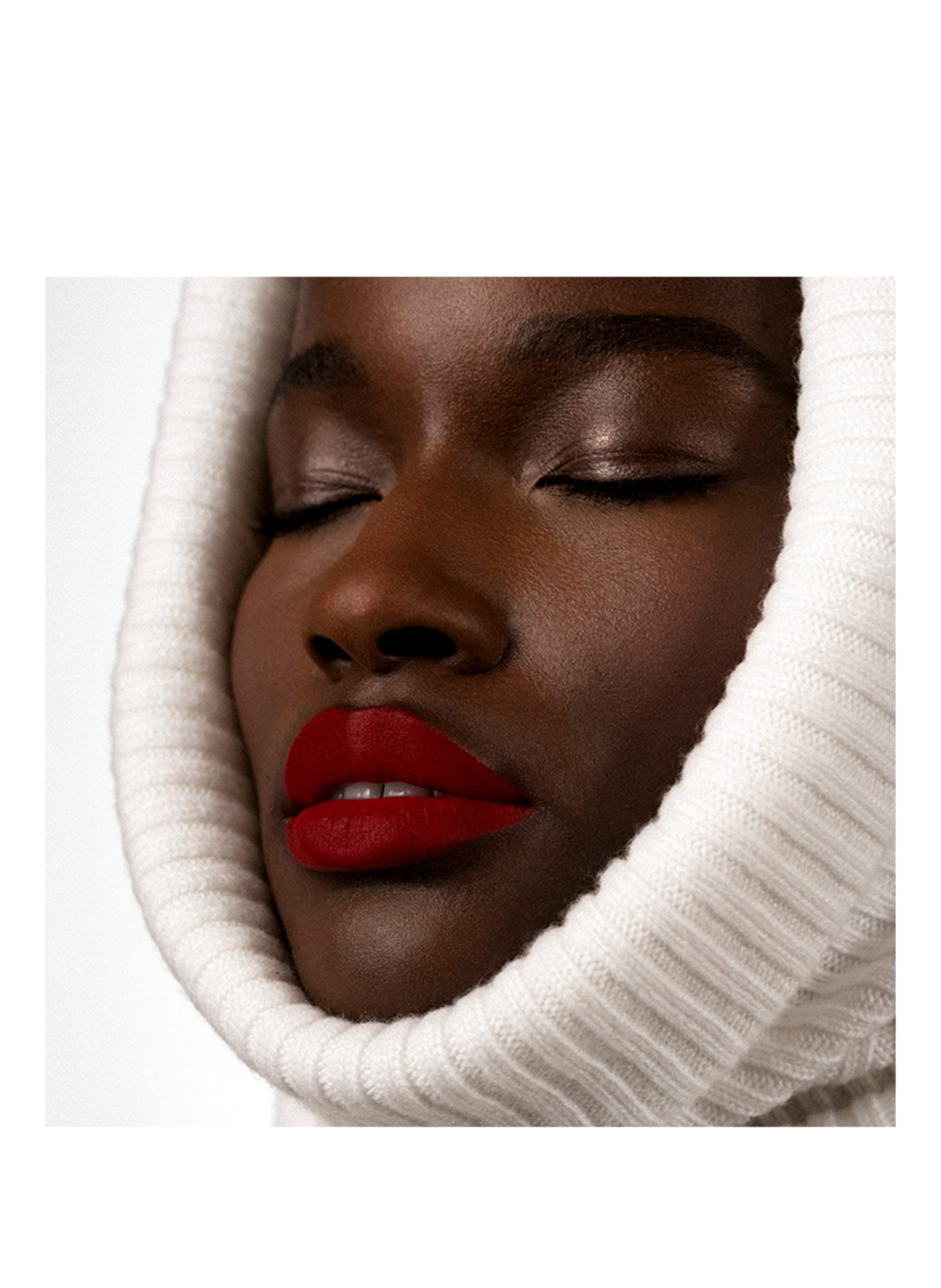 sisley Paris PHYTO-ROUGE VELVET: 42 ROUGE ROYAL