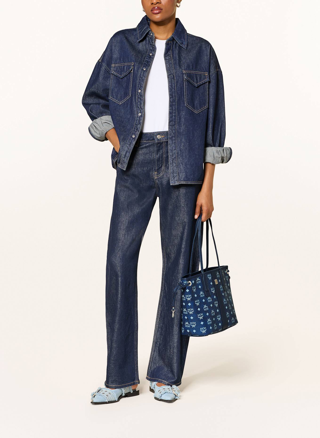 MCM Shopper LIZ mit Pouch: BLAU