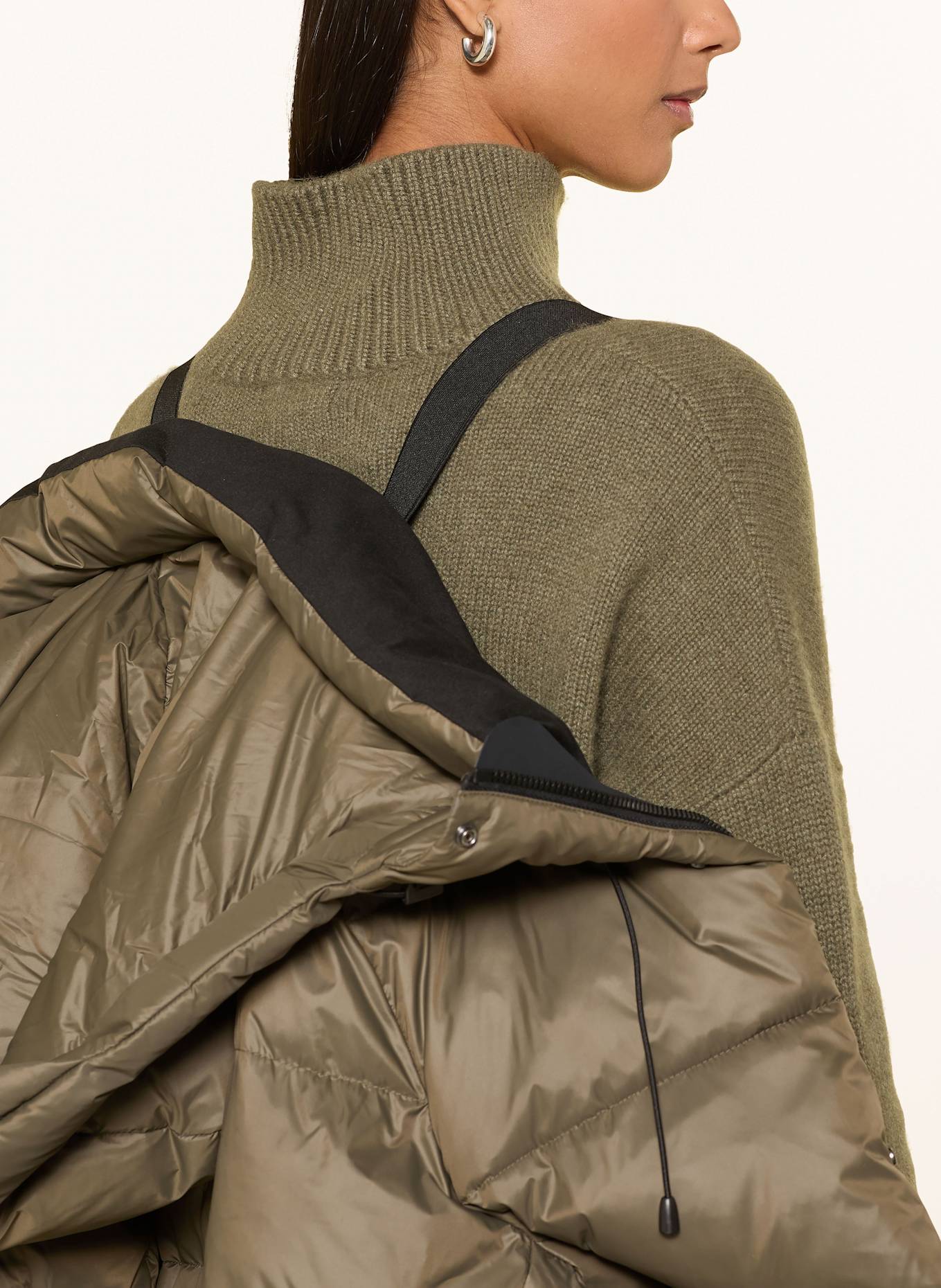 WITHBLACK Daunenmantel: OLIV