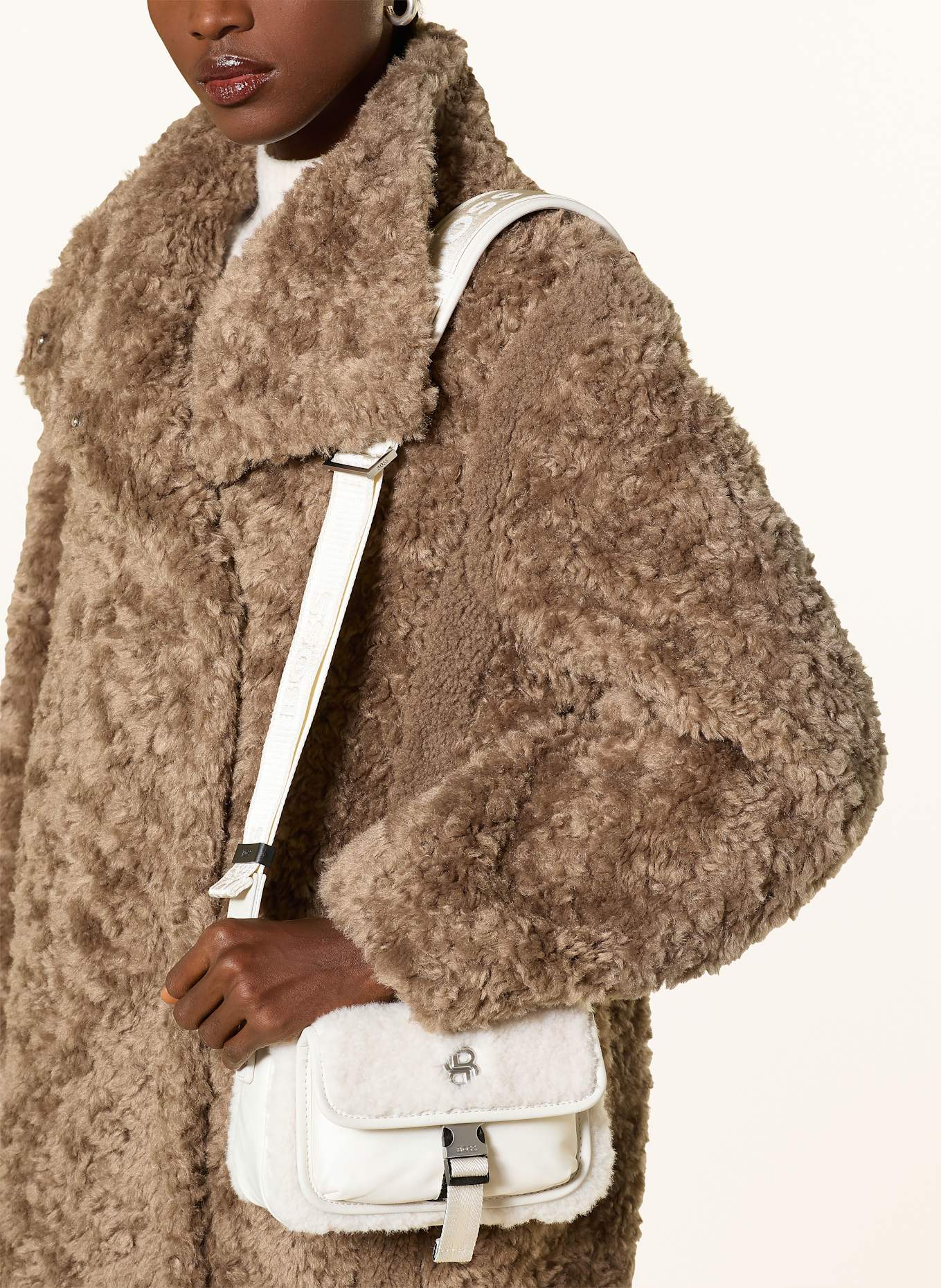 BOSS Umhängetasche ICON: WEISS