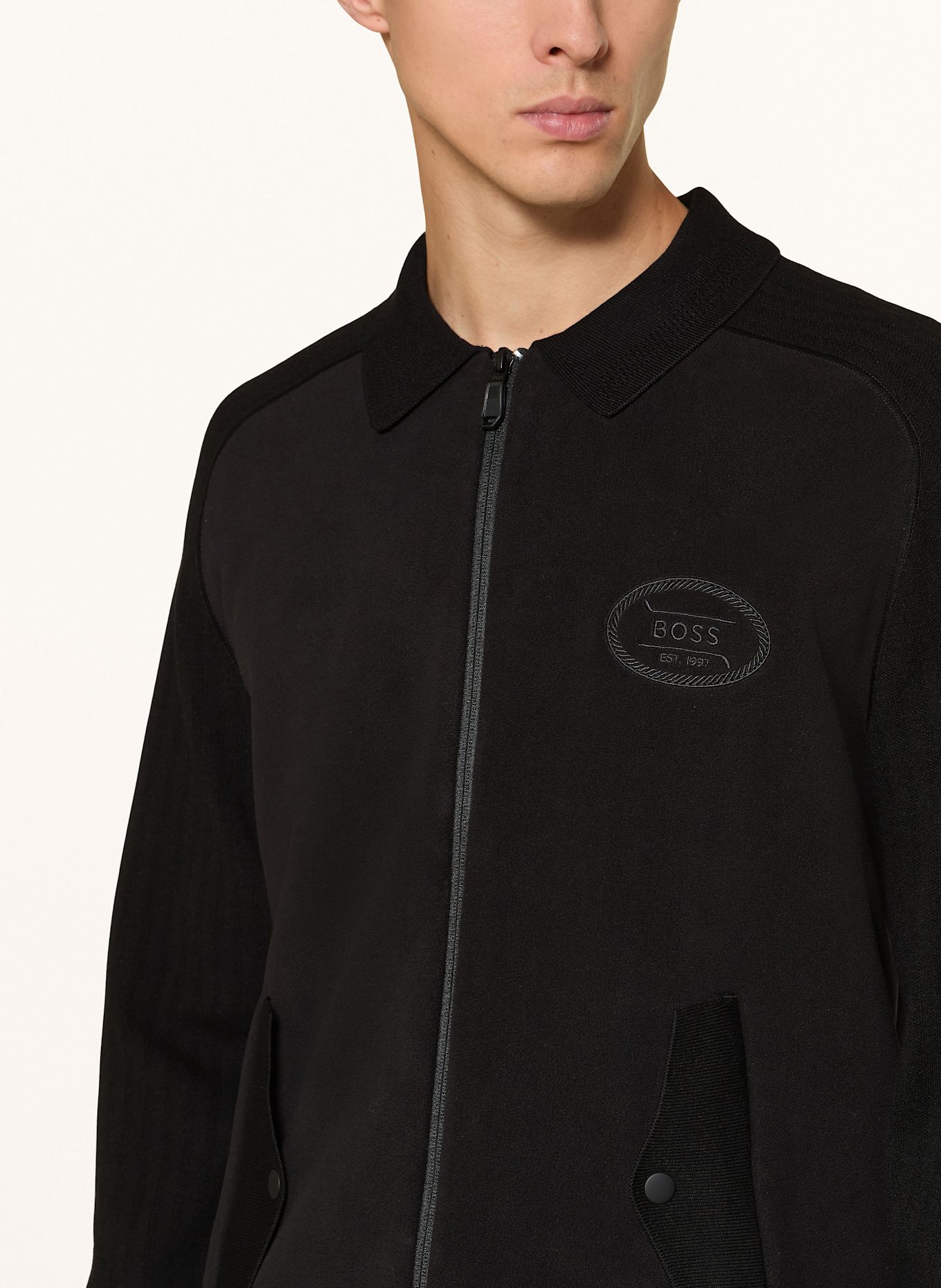 BOSS Strickjacke HOLE im Materialmix: SCHWARZ