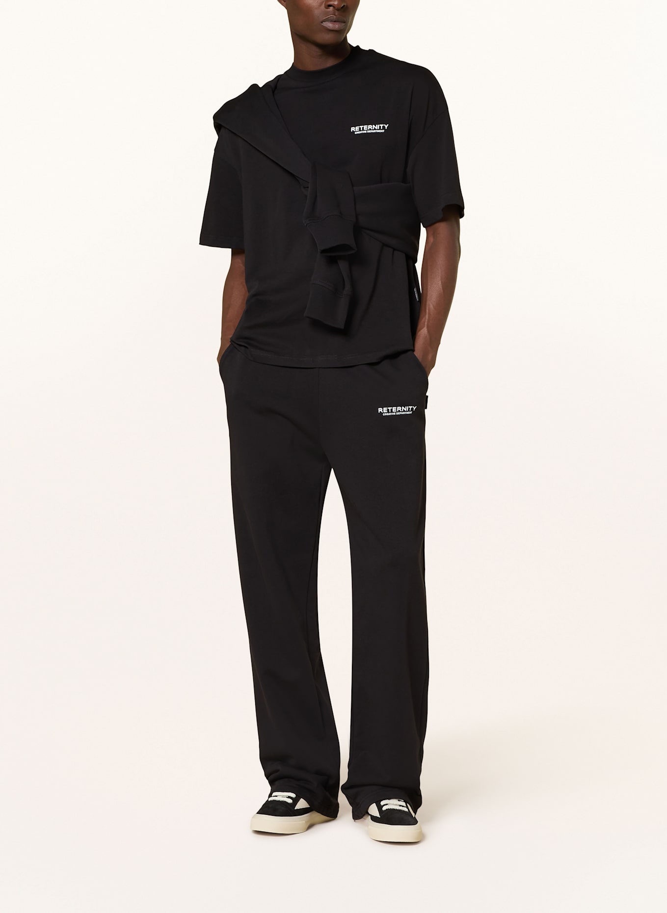 RETERNITY Sweatpants: SCHWARZ