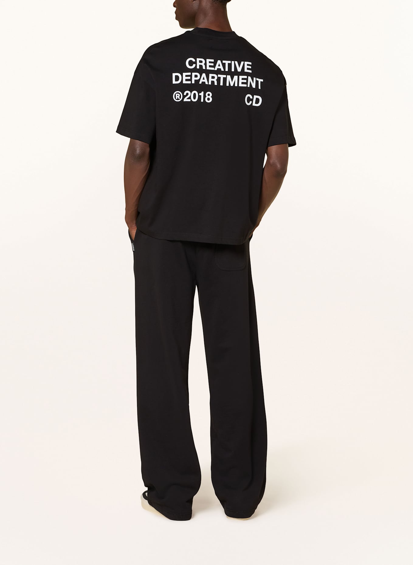 RETERNITY Sweatpants: SCHWARZ