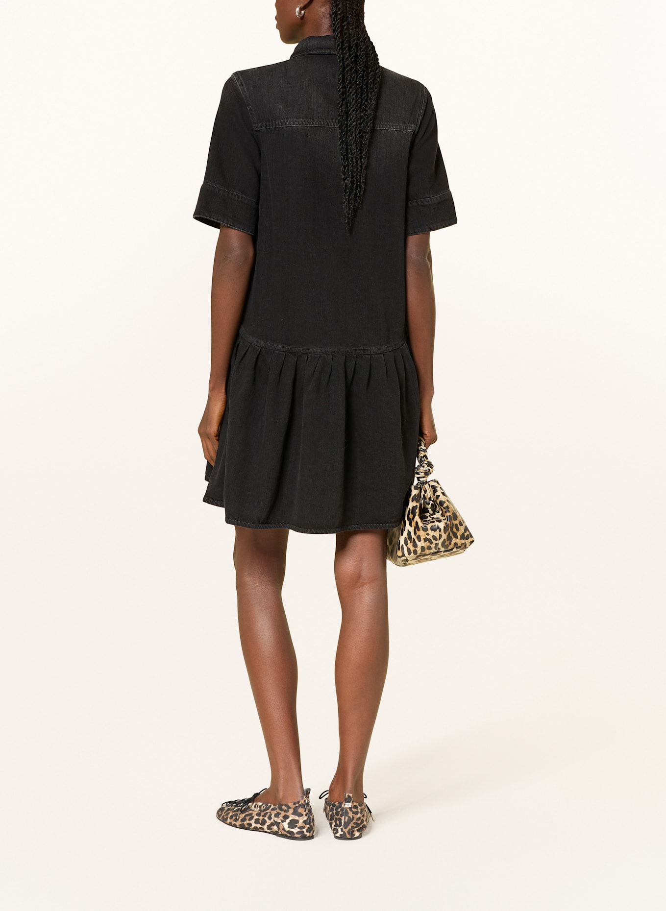 GANNI Jeanskleid: SCHWARZ