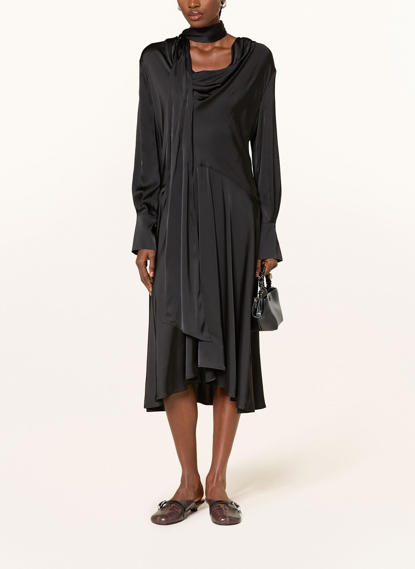 GANNI Satinkleid: SCHWARZ