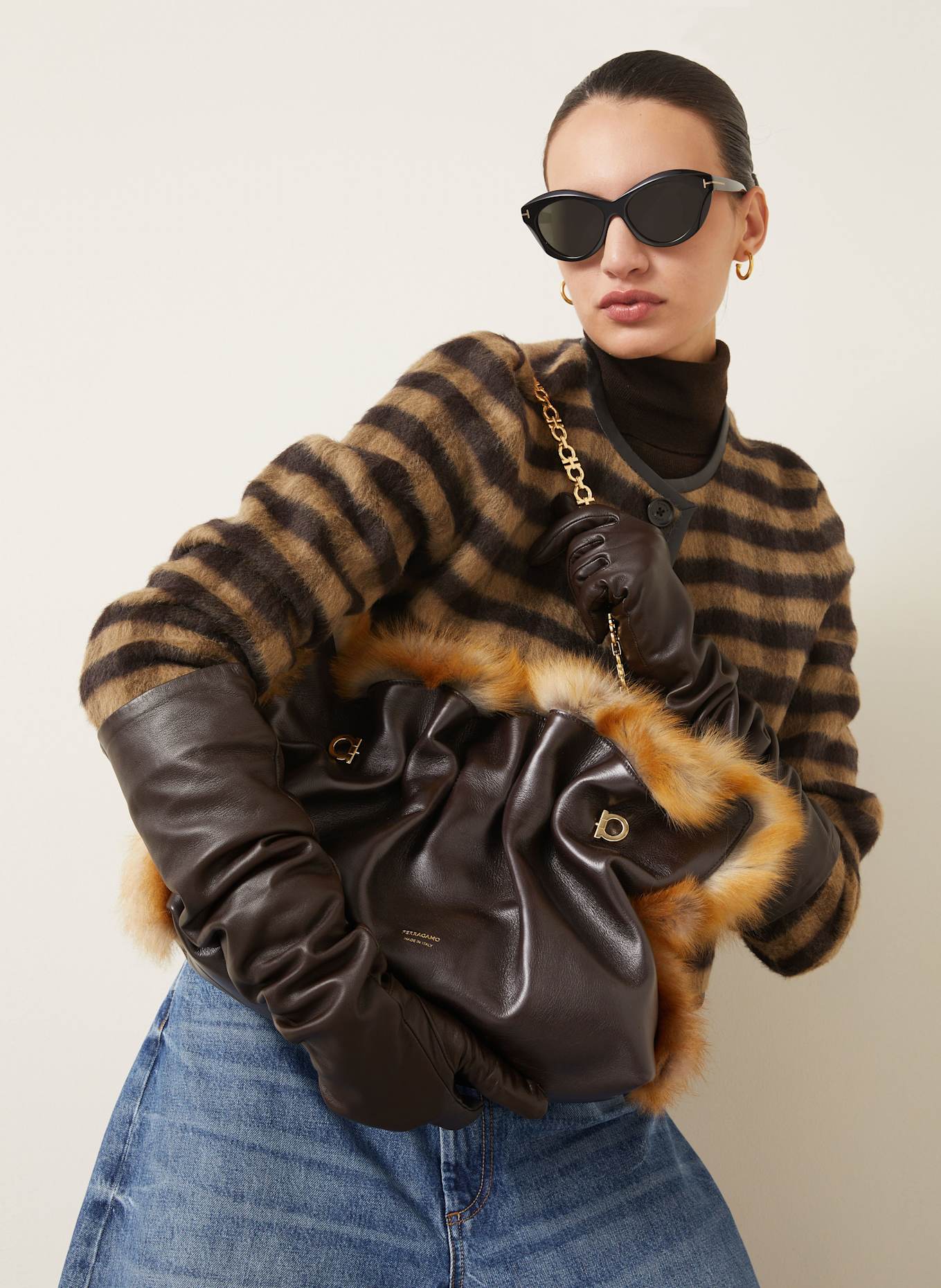 FERRAGAMO Handtasche: DUNKELBRAUN