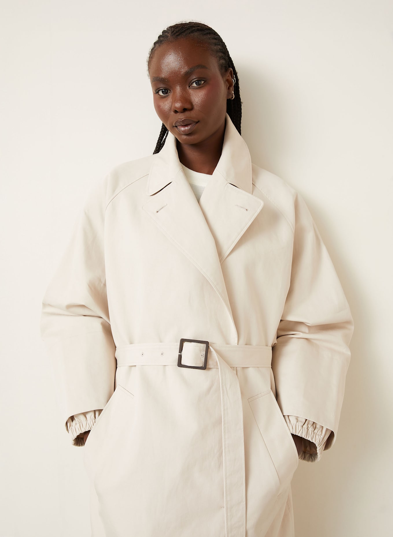 JACQUEMUS Mantel TRAPEZI: CREME