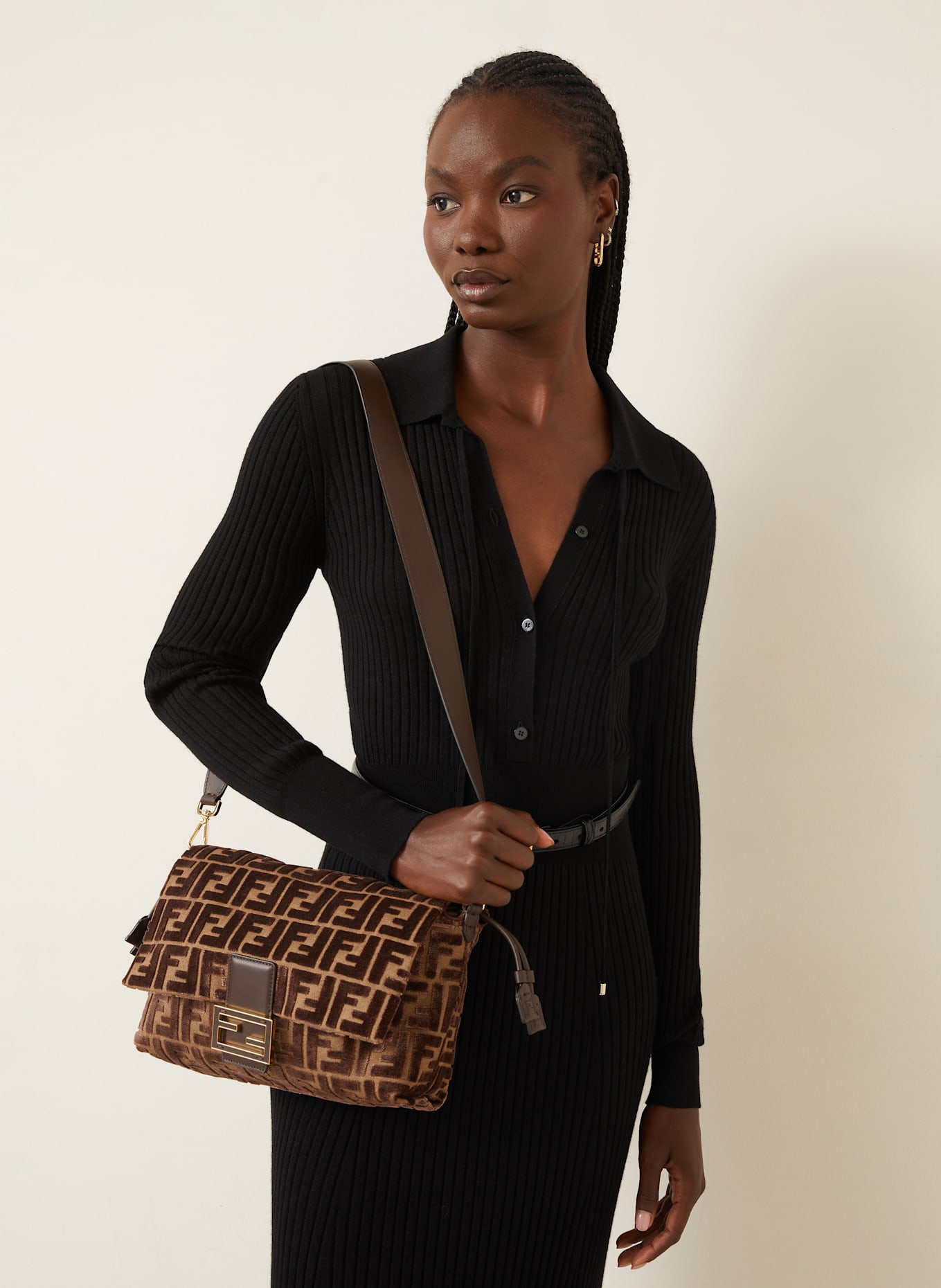 FENDI Shoulder bag MAMMA BAGUETTE MEDIUM: BROWN