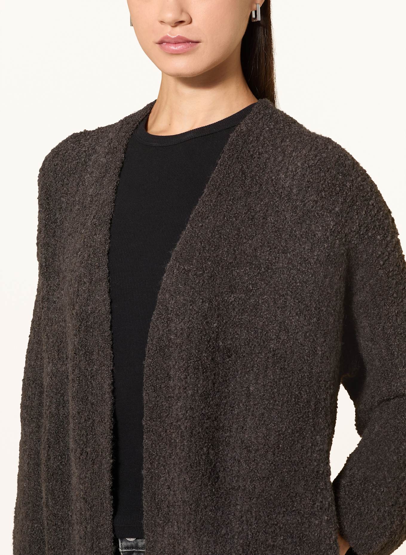 GUESS Strickhülle: DUNKELBRAUN