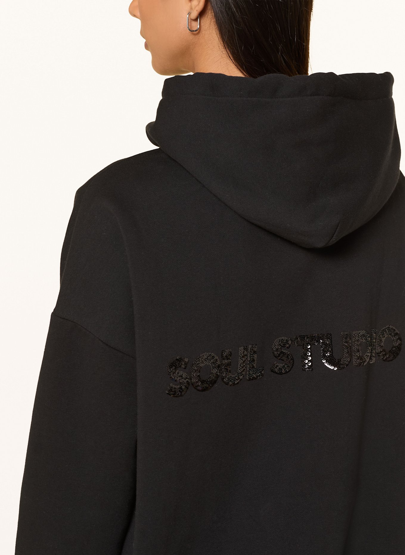 Smith & Soul Hoodie mit Pailletten: SCHWARZ