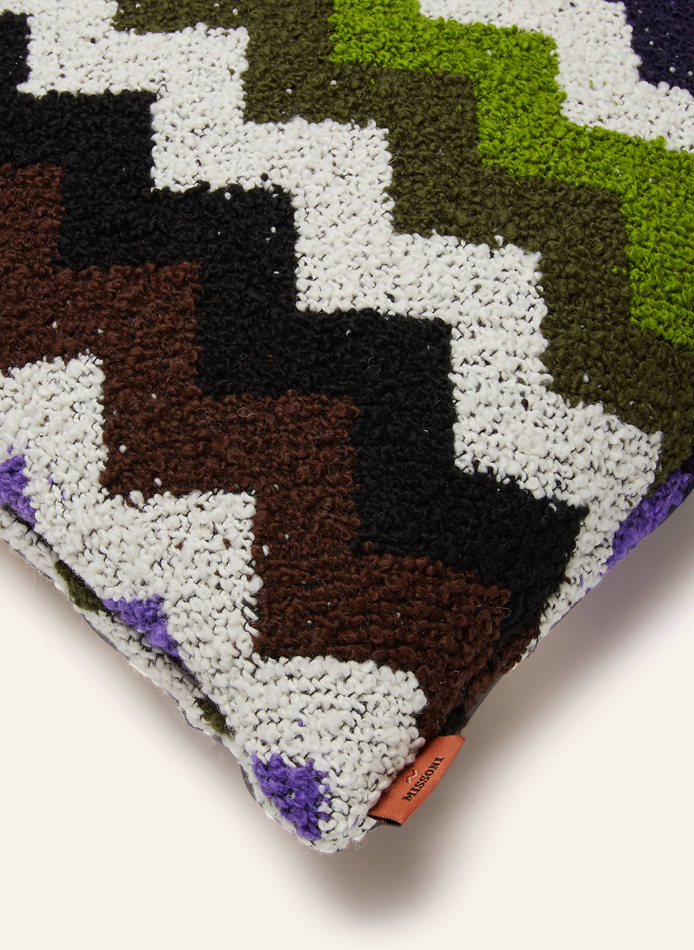MISSONI Home Dekoracyjna poduszka RICCIO z puchowym wypełnieniem: CZARNY / ZIELONY / LILA