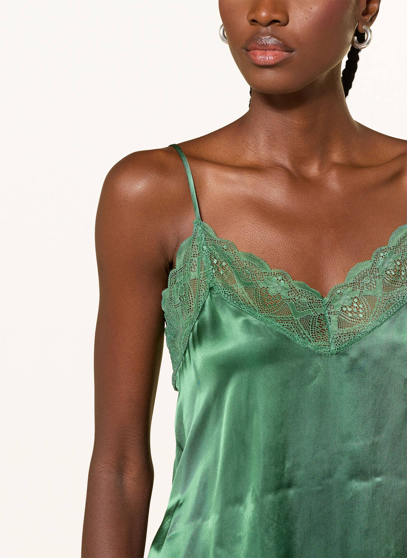RIANI Satintop mit Spitze: GRÜN