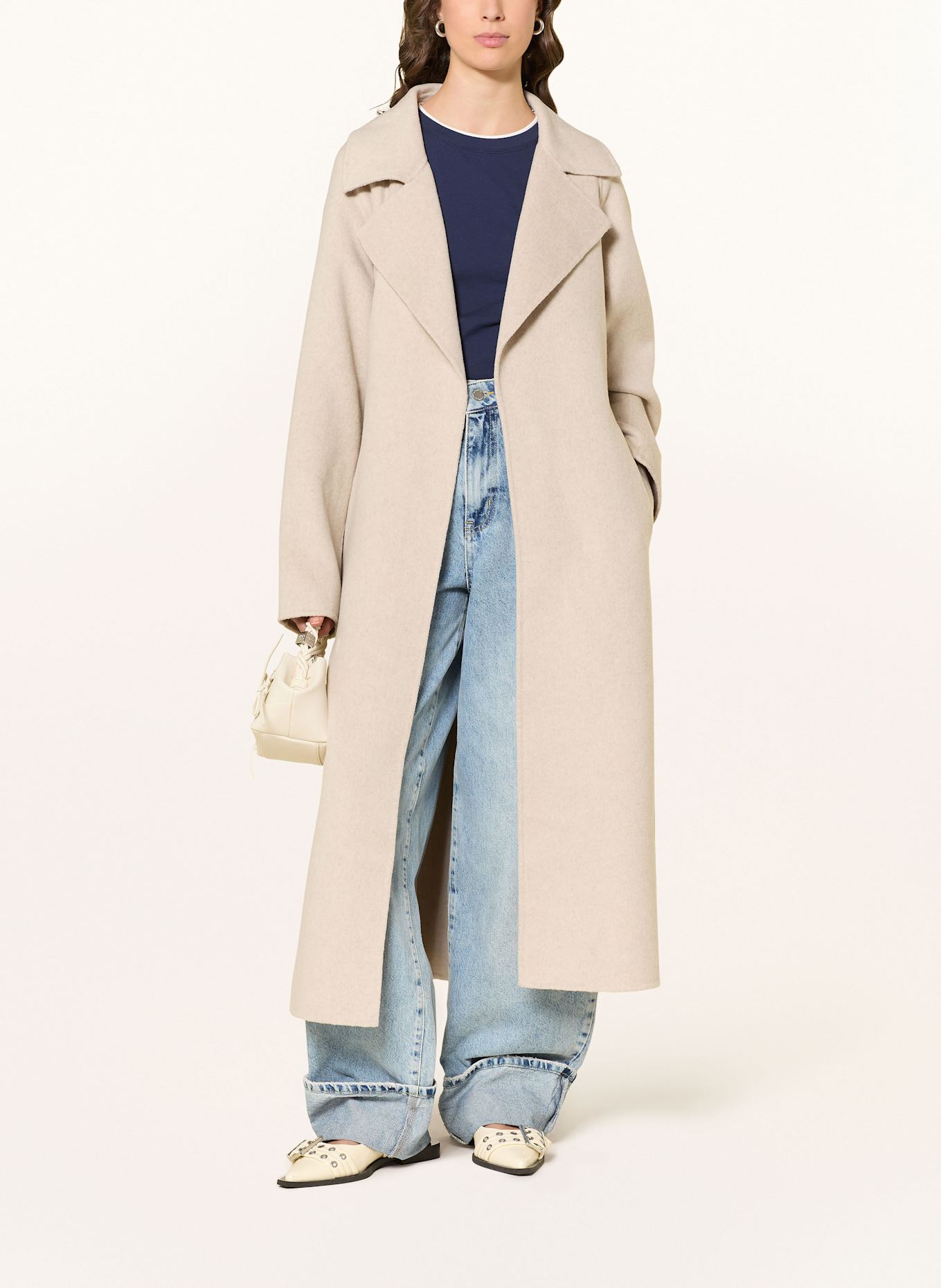 MRS & HUGS Mantel: CREME