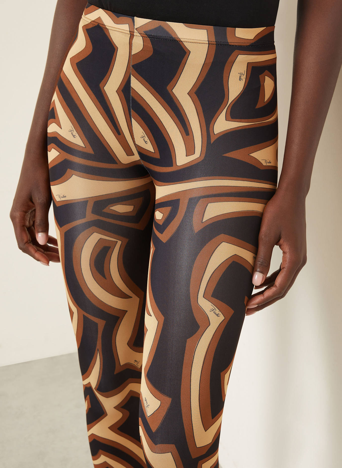 PUCCI Strumpfhose mit Geschenkbox: SCHWARZ / HELLBRAUN / BRAUN