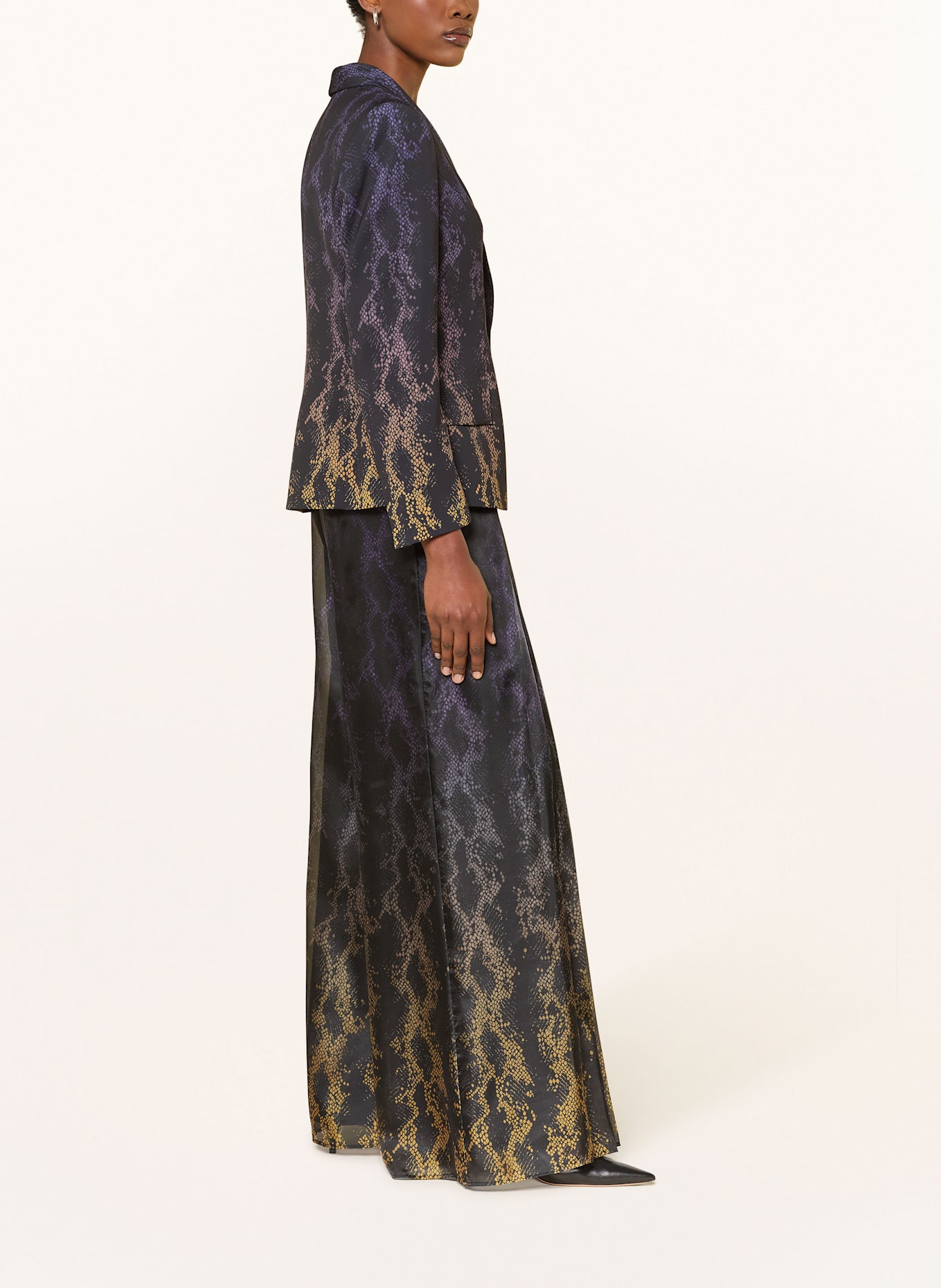 MARC CAIN Marlenehose: 917 black/amber gold