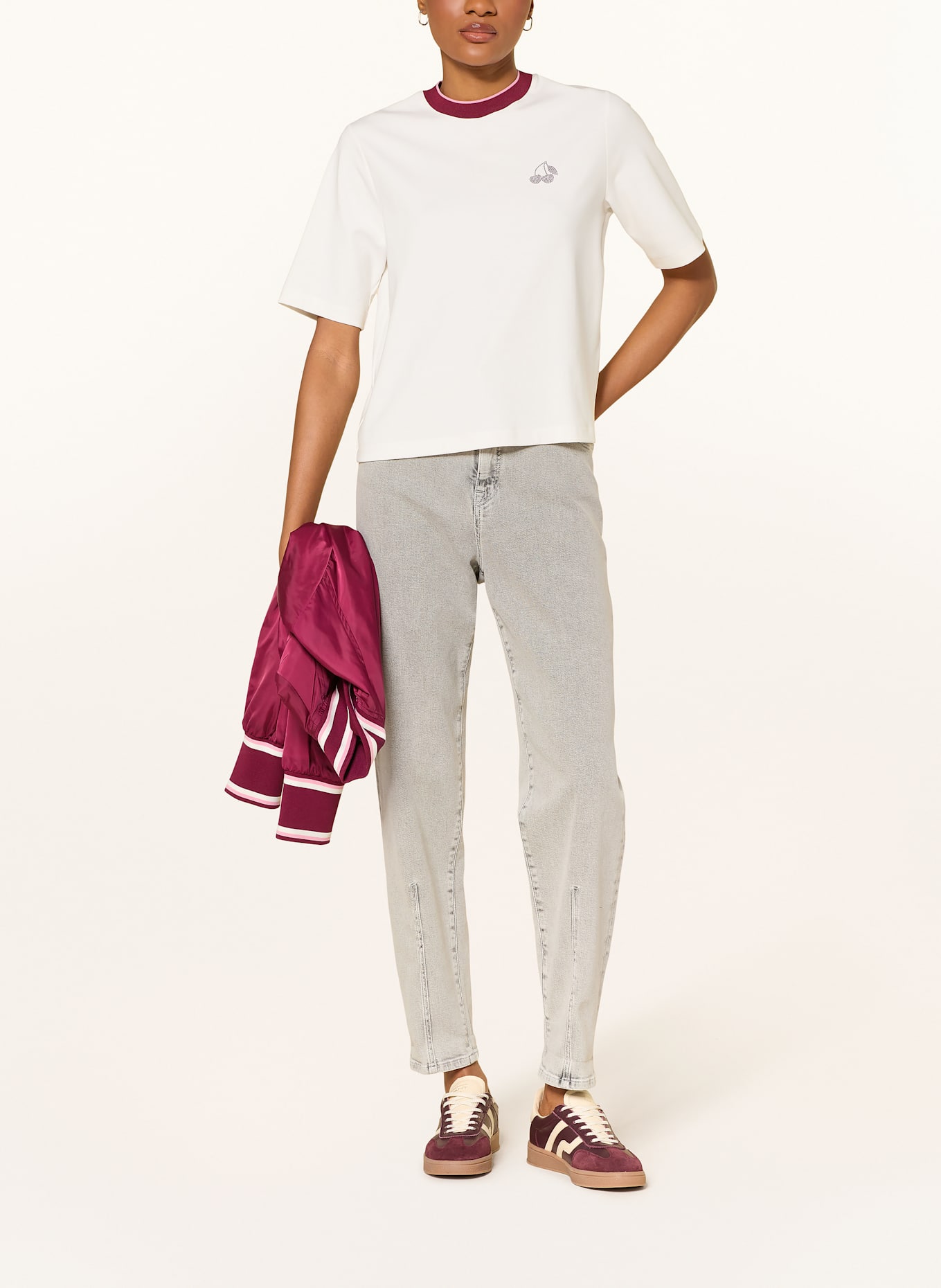 MARC CAIN T-shirt with decorative gems: WHITE / DARK RED