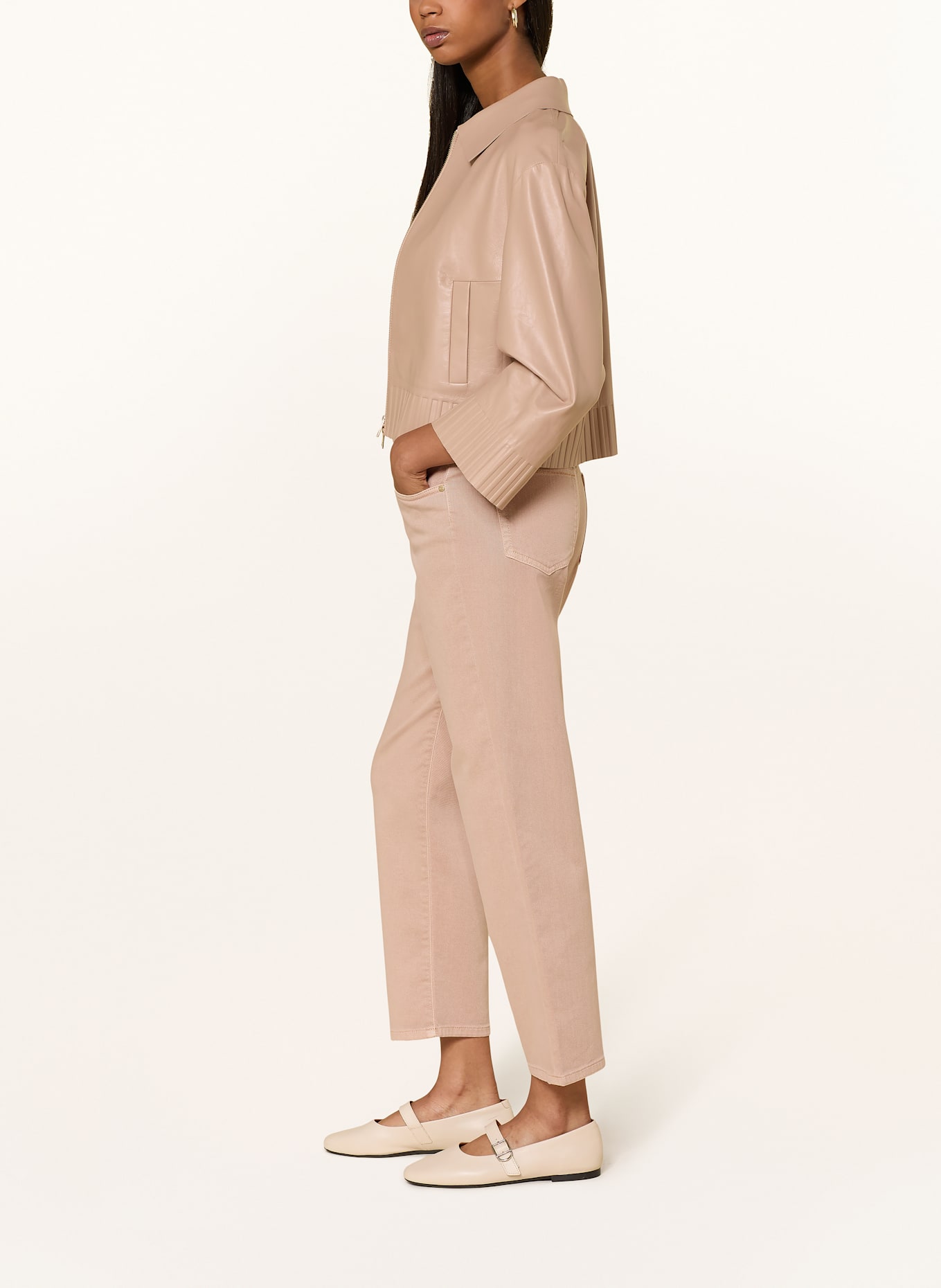 MARC CAIN Jeansy ROHA relaxed fit: 619 warm taupe new