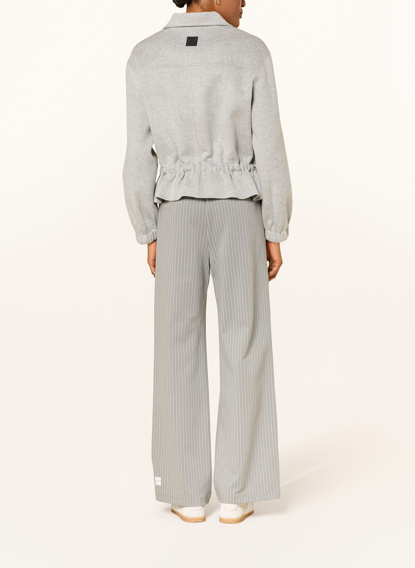 MARC CAIN Spodnie marlena WASHINGTON z materiału dresowego: SZARONIEBIESKI / BIAŁY