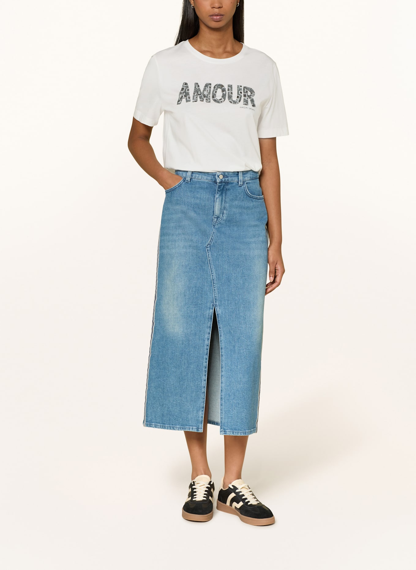 MARC CAIN T-Shirt mit Schmucksteinen: WEISS