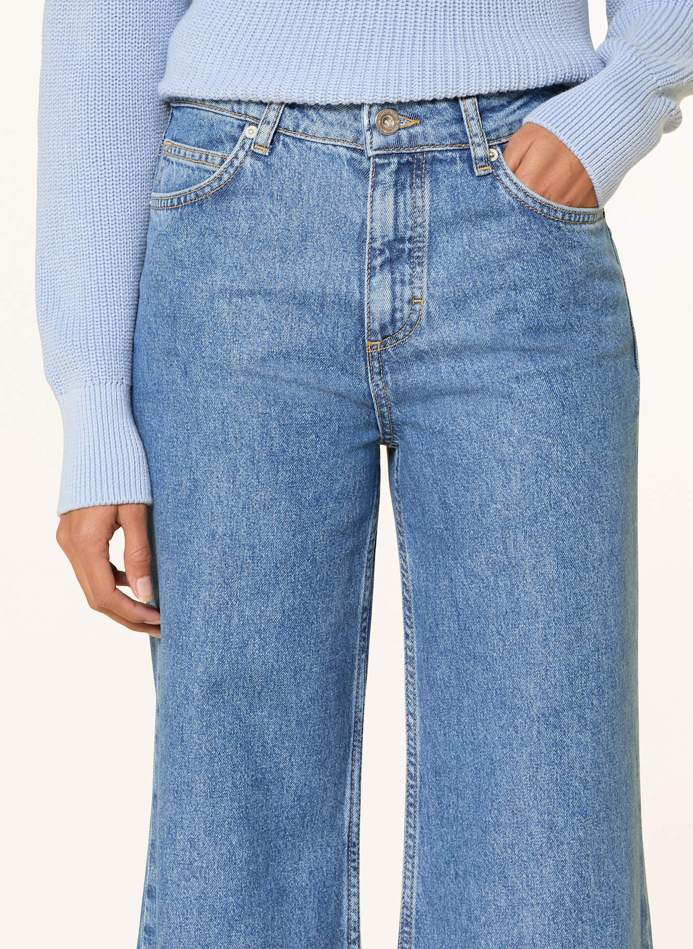Marc O'Polo Flared Jeans: 025 Clean mid blue wash