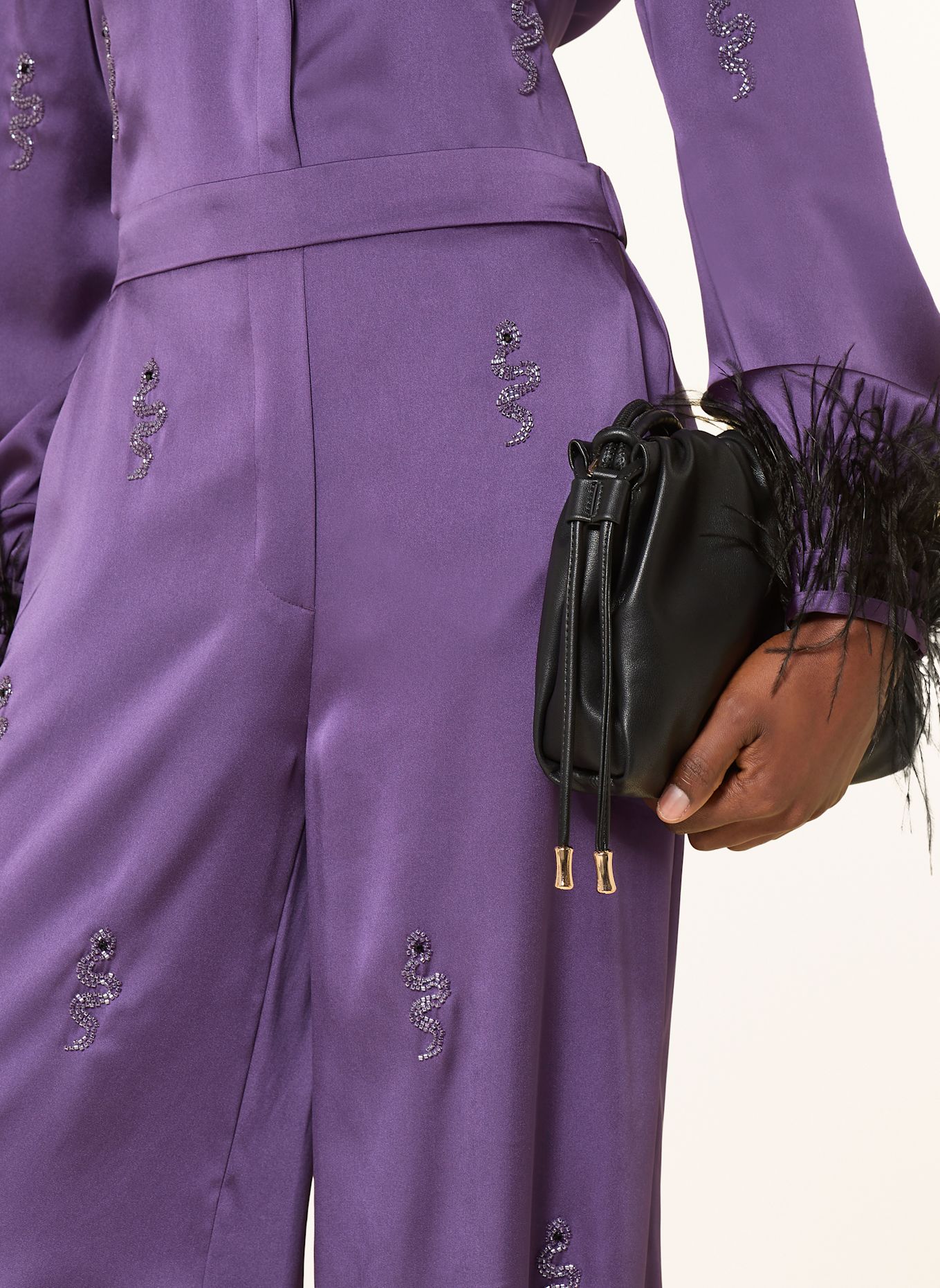 MARC CAIN Marlenehose aus Satin mit Schmucksteinen: 744 mystical