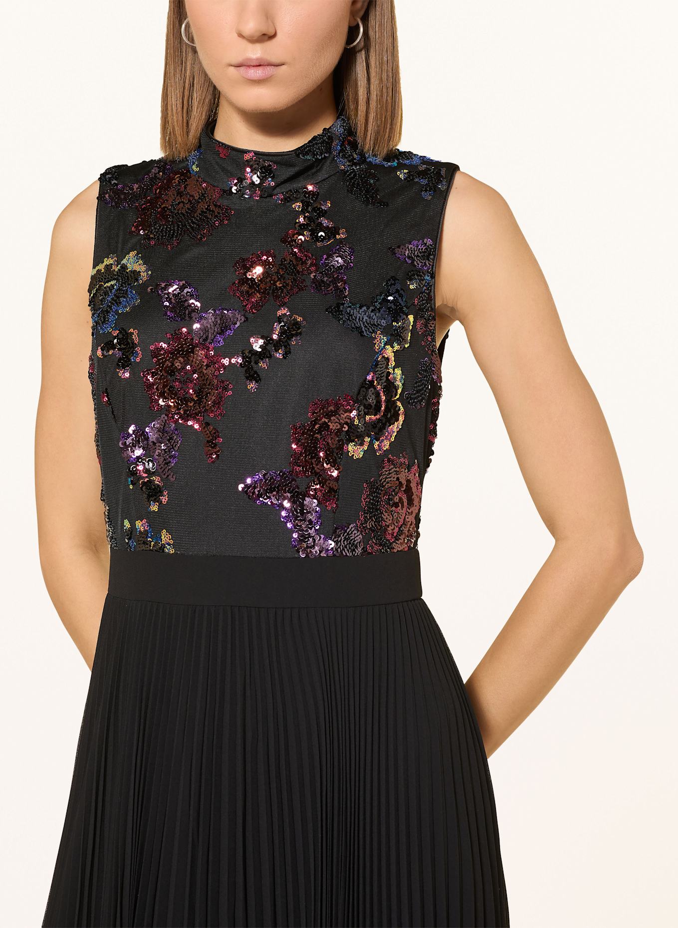 Phase Eight Abendkleid LELA mit Pailletten und Plissees: SCHWARZ