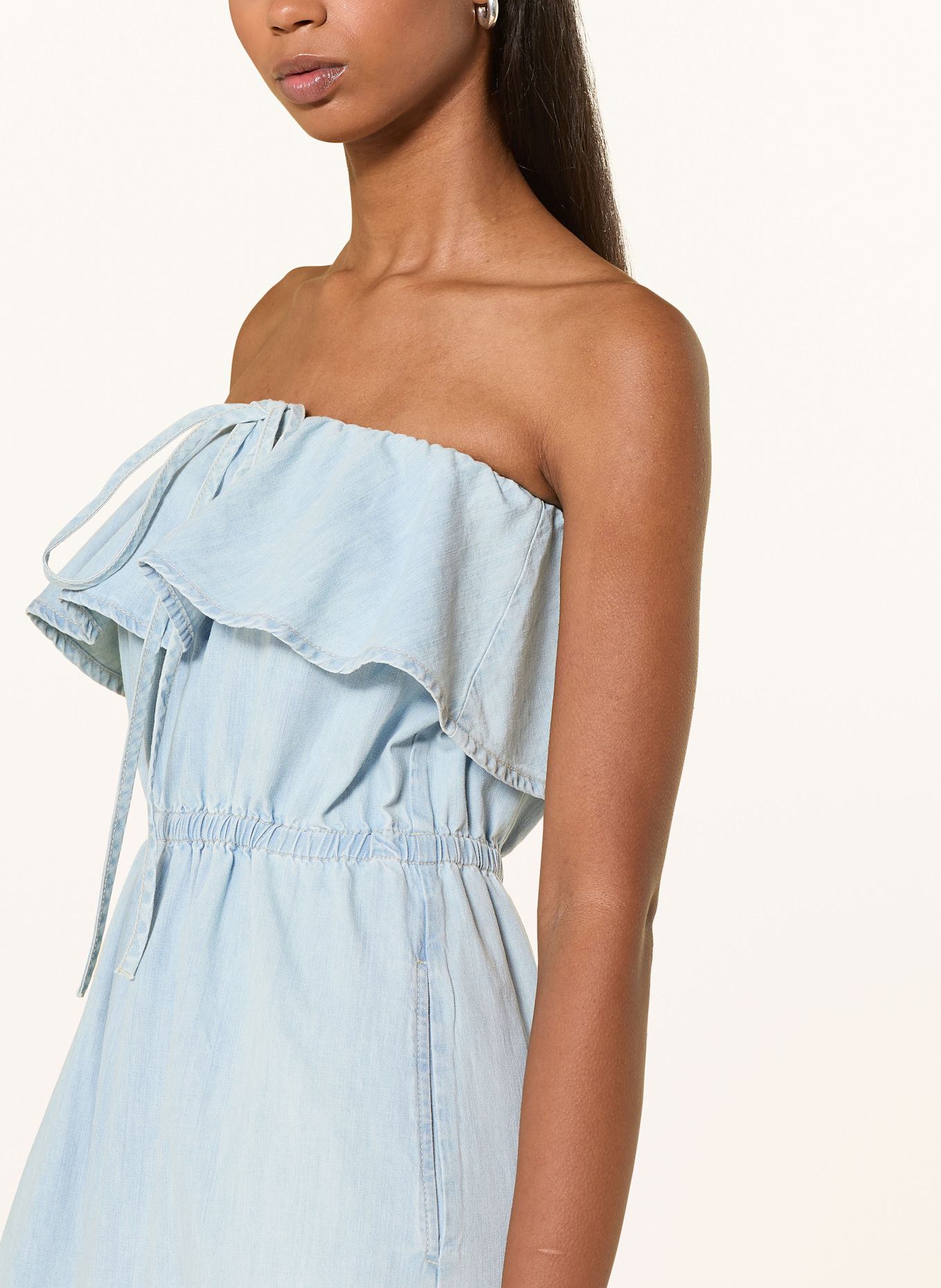 DRYKORN Off-Shoulder-LUMIRA in Jeansoptik: HELLBLAU