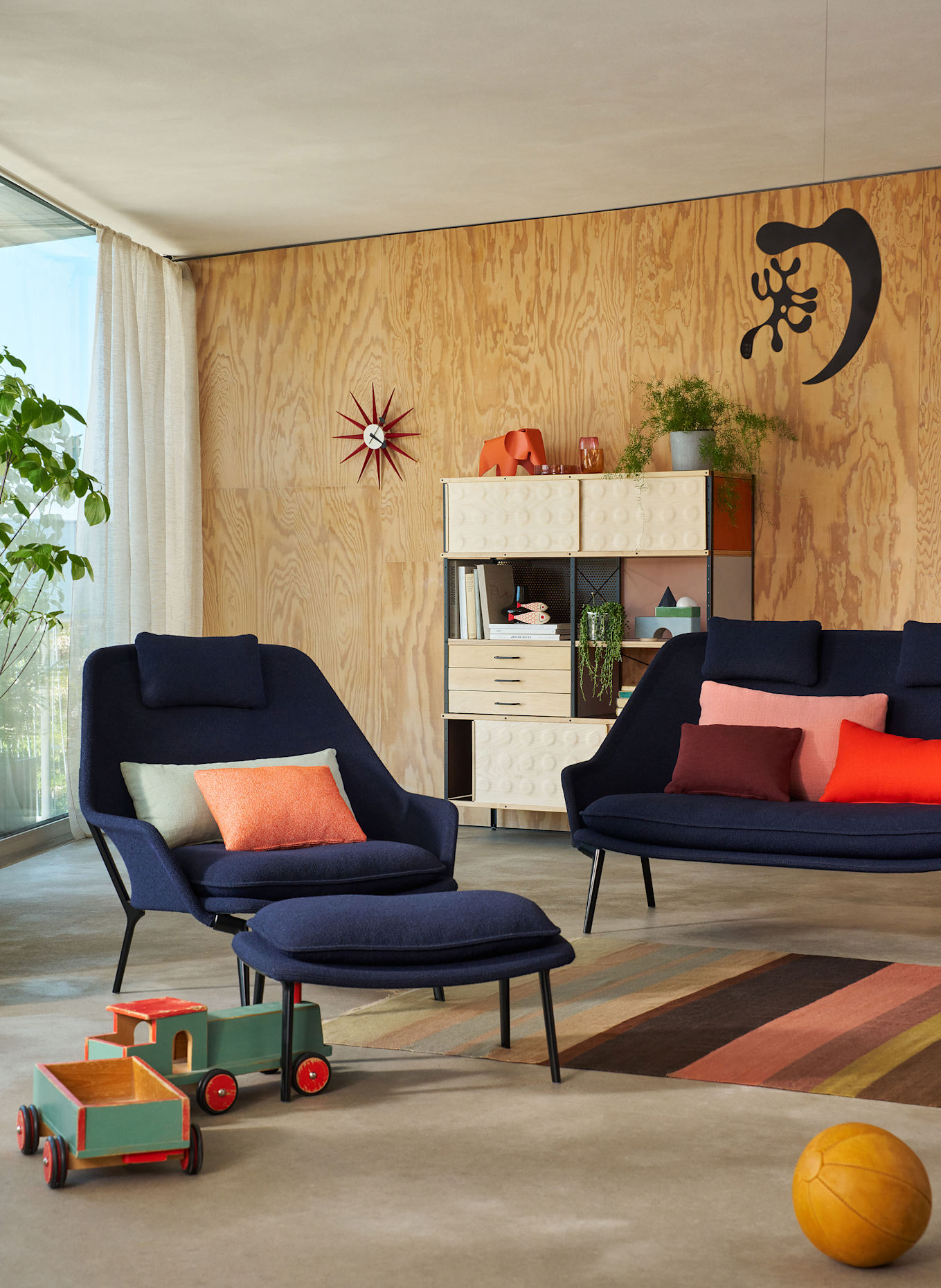 vitra Kolotoč nad postýlku MODEL A: ČERNÁ