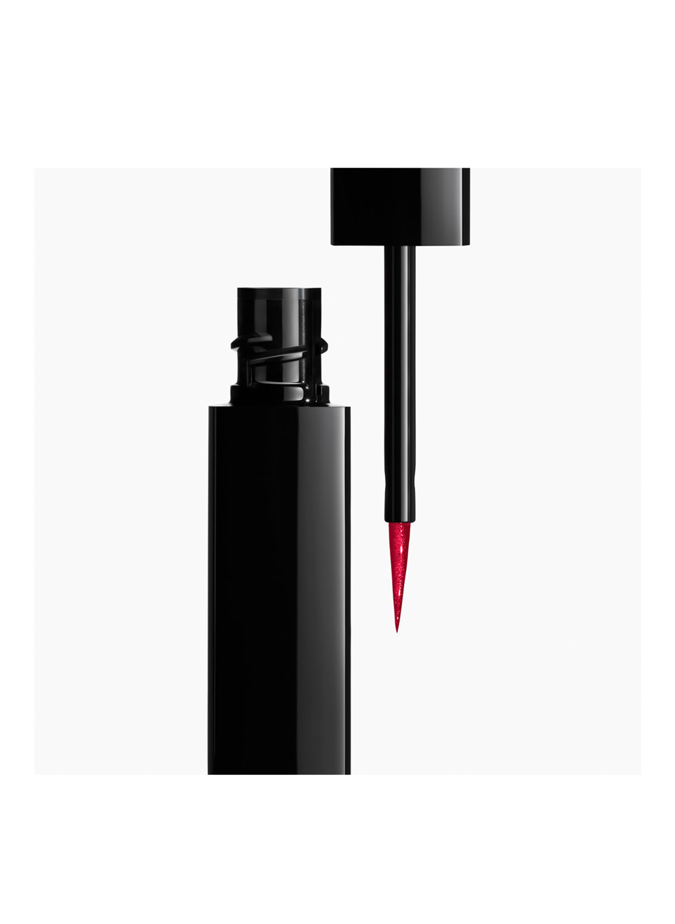 CHANEL LE LINER DE CHANEL: 544 ÉCARLATE