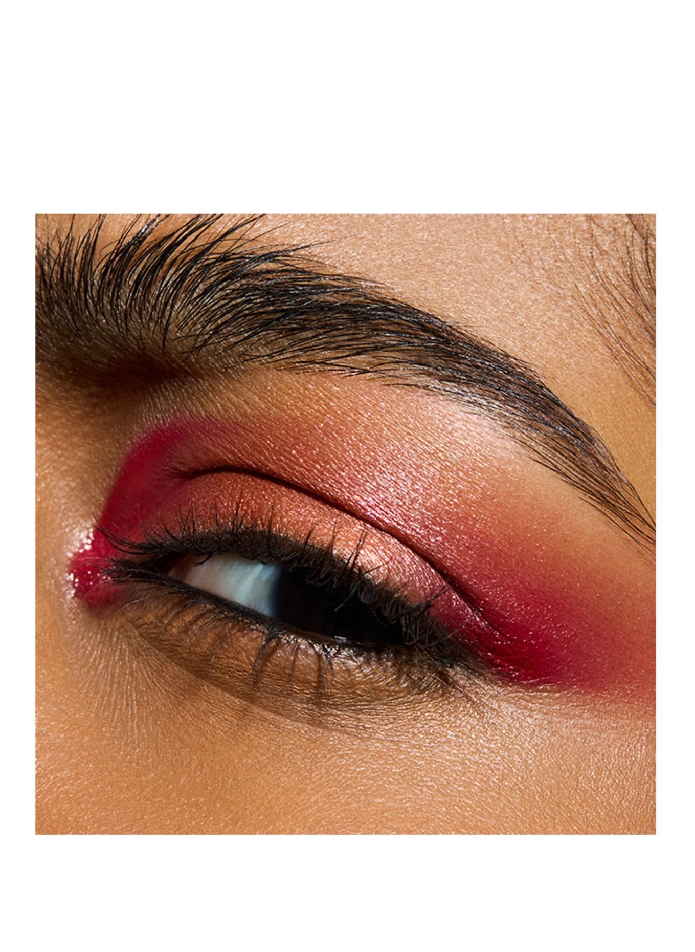 M.A.C GLITTER SINGLE EYE SHADOW COMPACT: PRIVATE JET