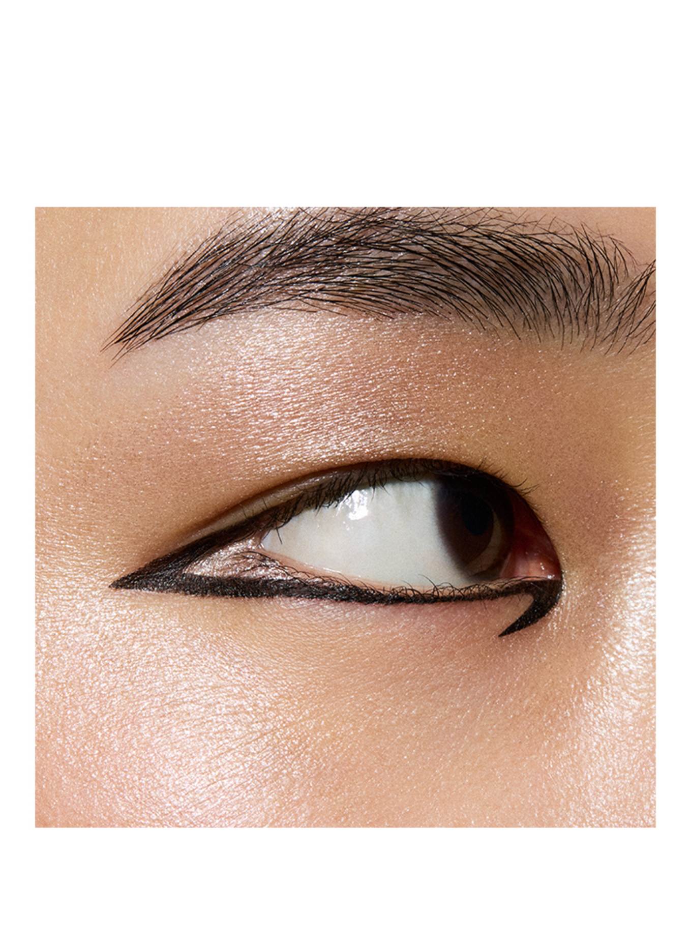 M.A.C GLITTER SINGLE EYE SHADOW COMPACT: LET'S ROLL