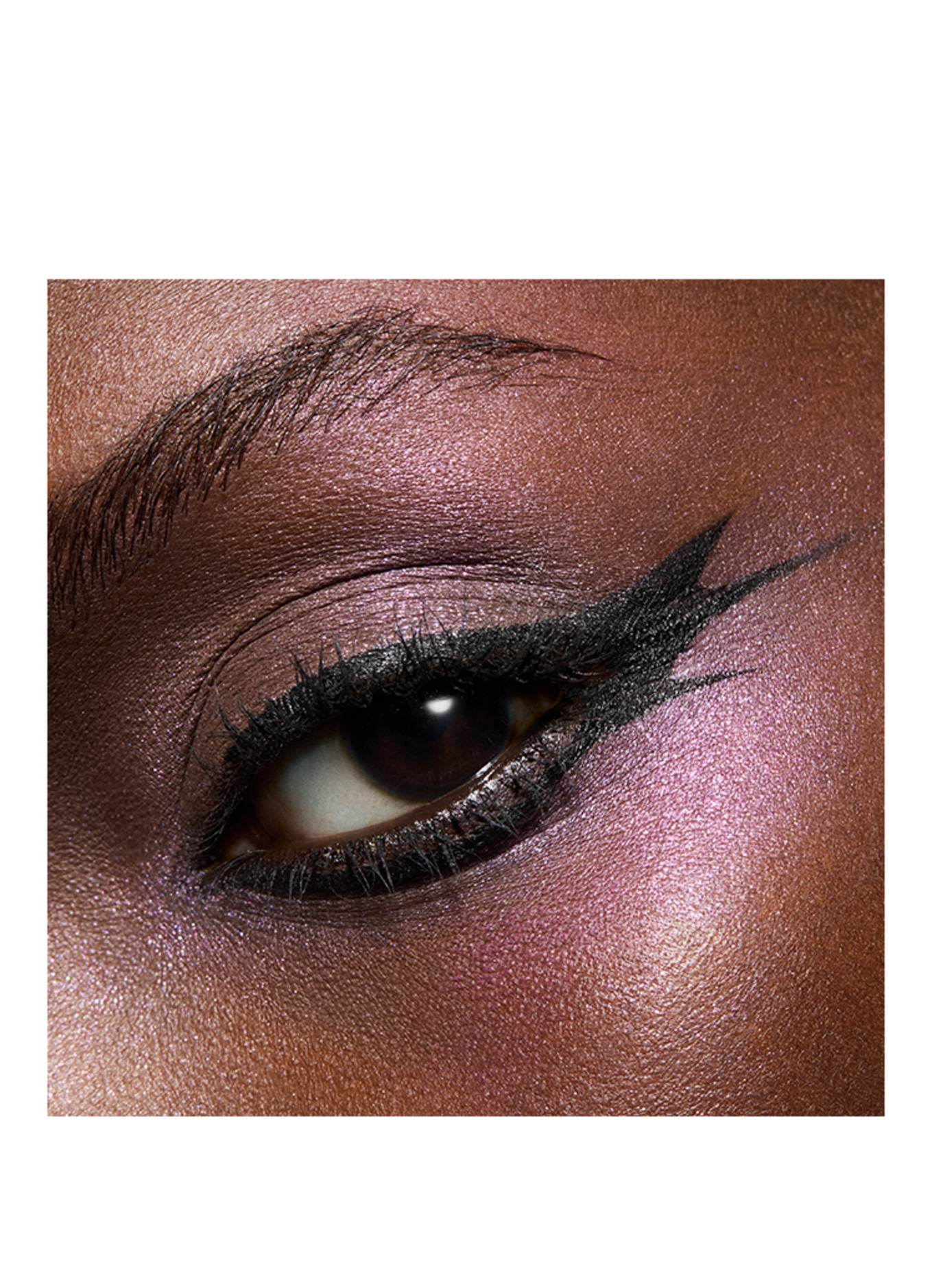 M.A.C GLITTER SINGLE EYE SHADOW COMPACT