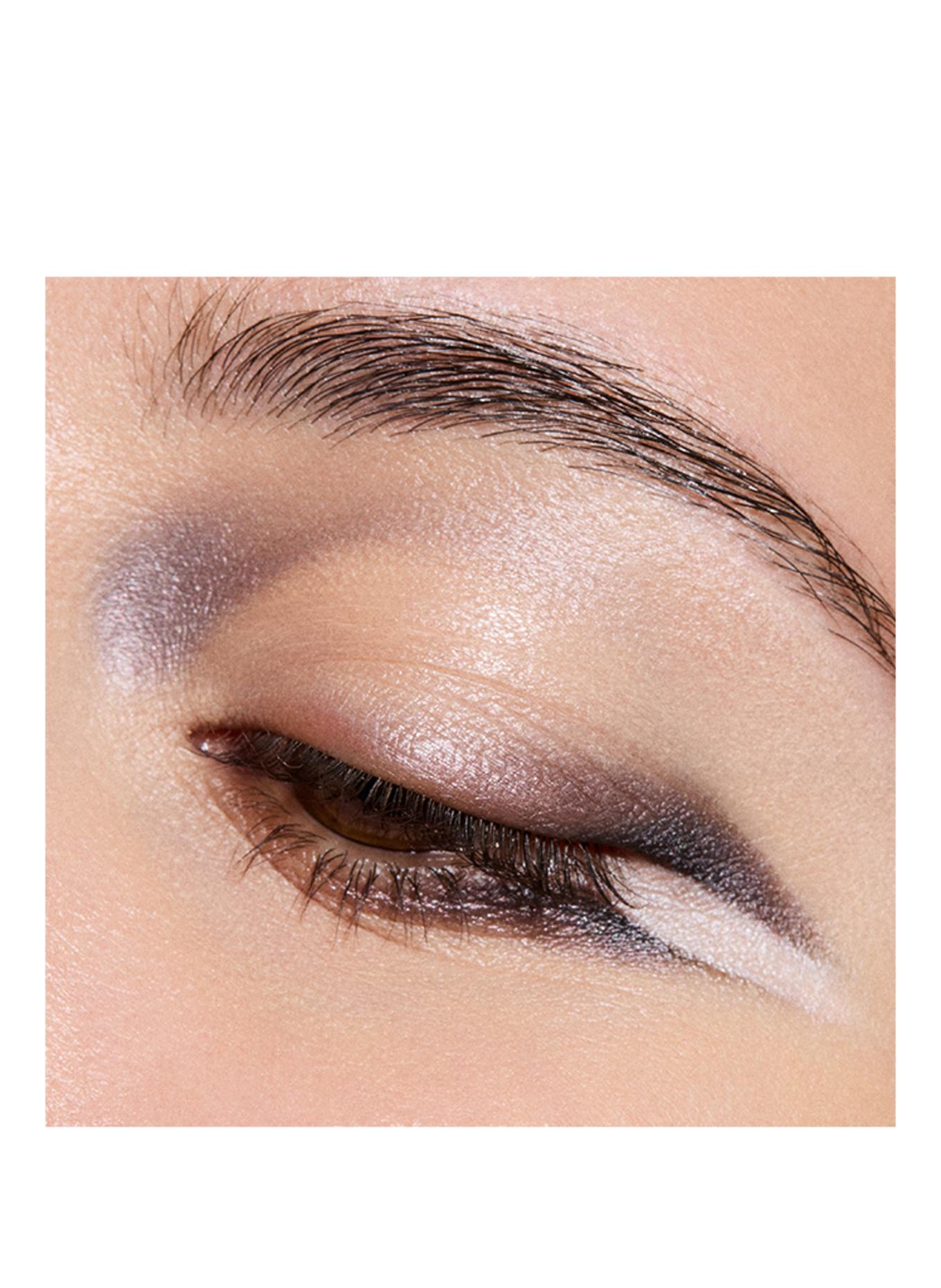 M.A.C METALLIC SINGLE EYE SHADOW COMPACT: BUST