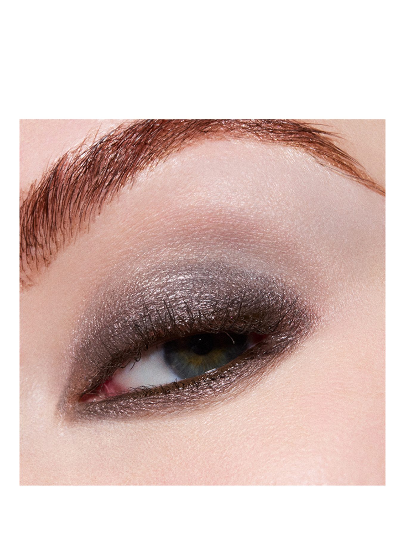 M.A.C METALLIC SINGLE EYE SHADOW COMPACT: BUST