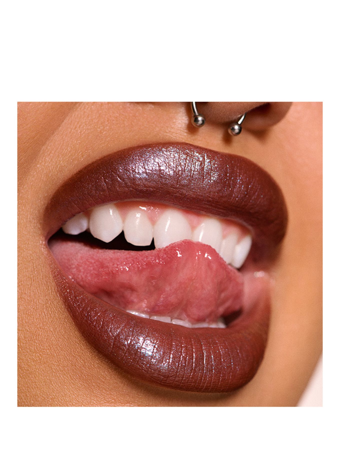 M.A.C DAZZLELIPS CRAYON: COSMIC PLUM