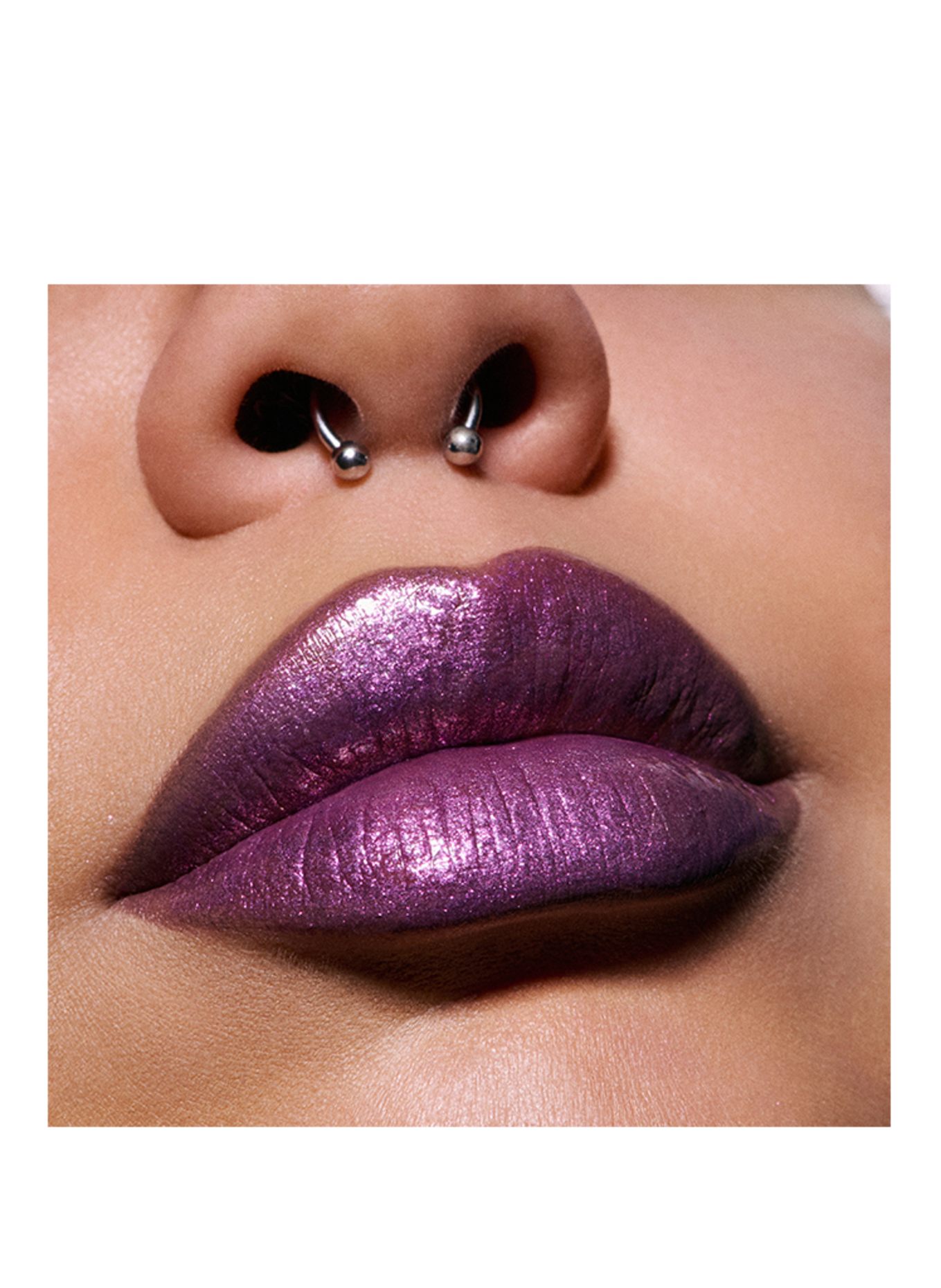 M.A.C DAZZLELIPS CRAYON: LUNAR VIOLET