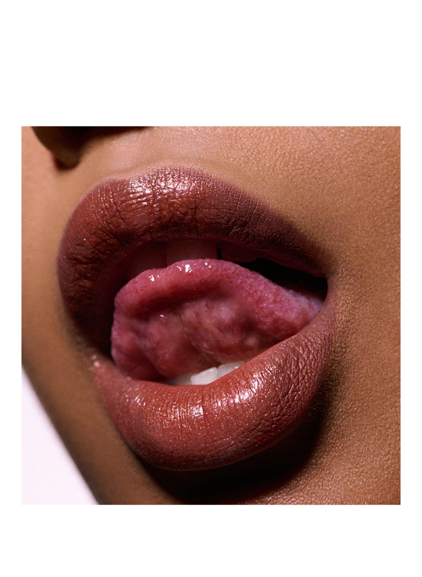 M.A.C DAZZLELIPS CRAYON: CHANDELIER