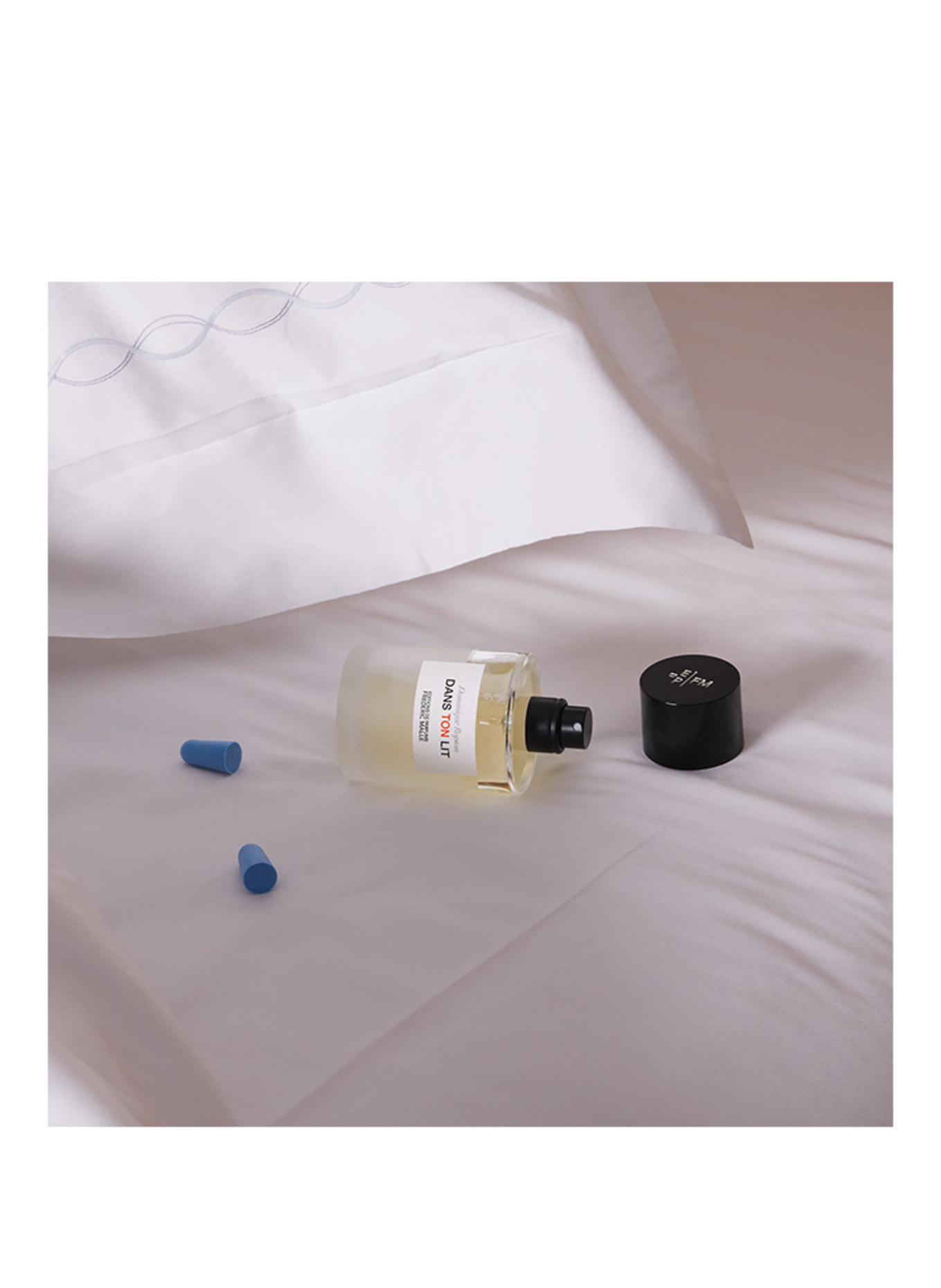 EDITIONS DE PARFUMS FREDERIC MALLE DANS TON LIT