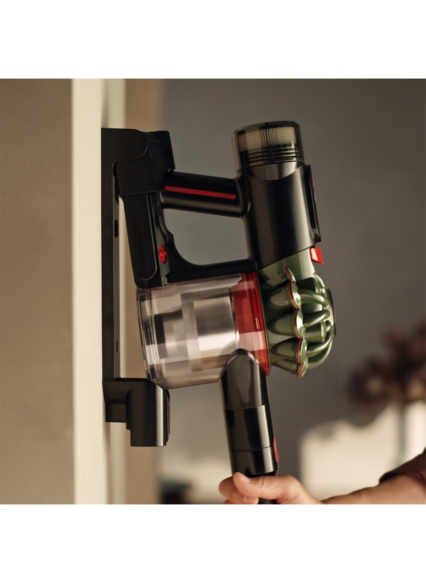 dyson V8 CYCLONE