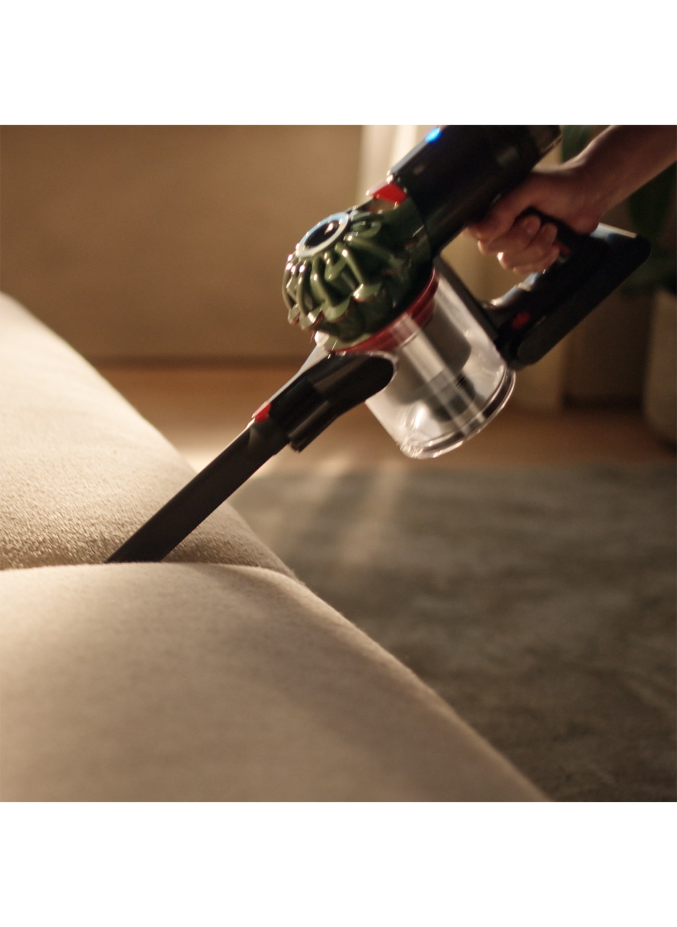 dyson V8 CYCLONE