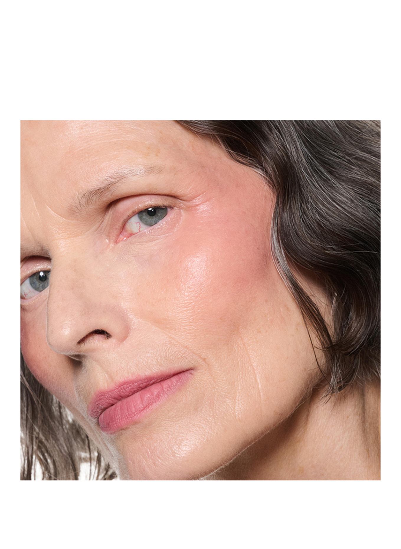 M.A.C POWDER KISS LIP + CHEEK MOUSSE: MORE THE MEHR-IER