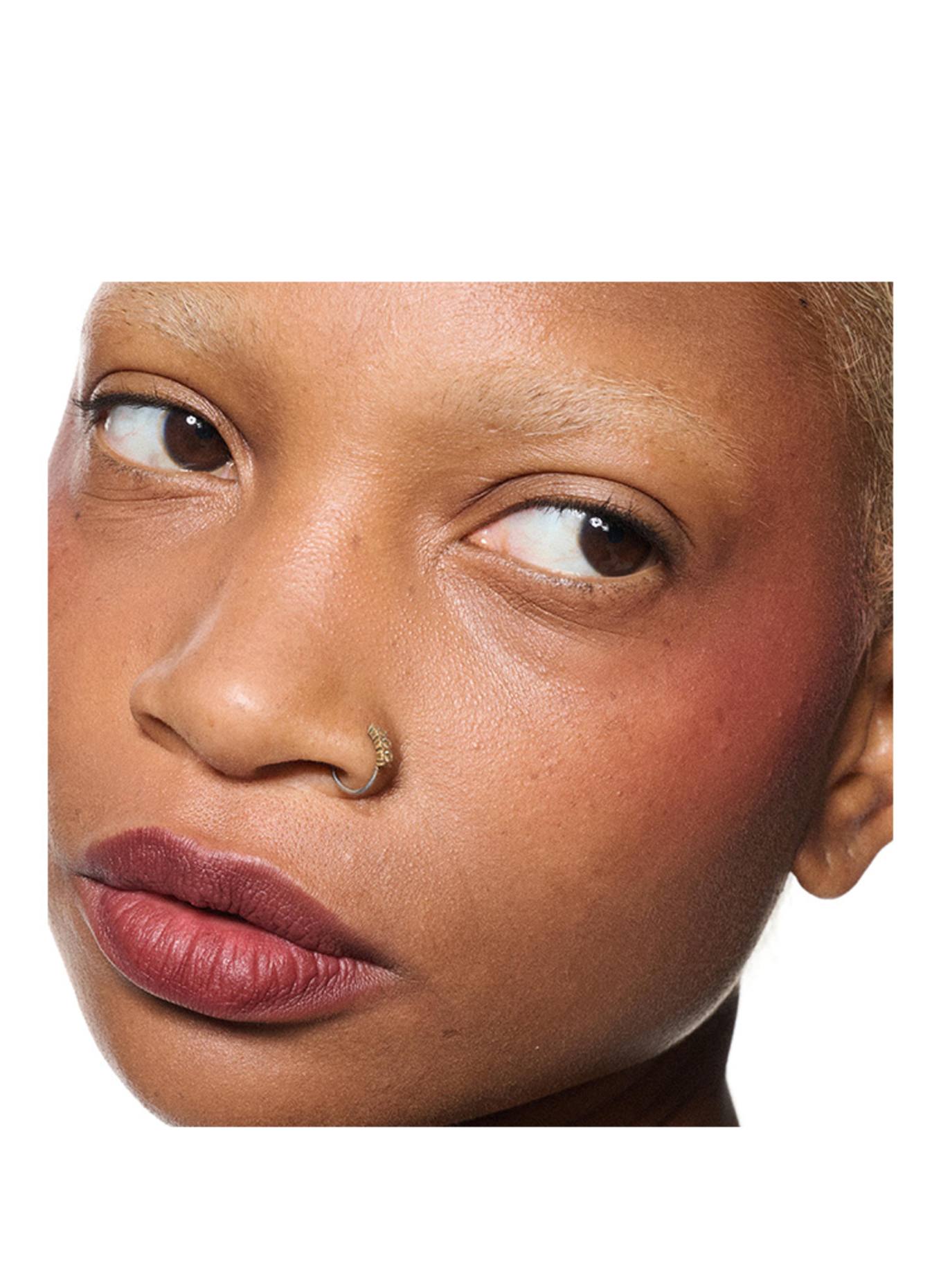 M.A.C Powder Kiss Lip + Cheek Mousse: Pretty pleats!