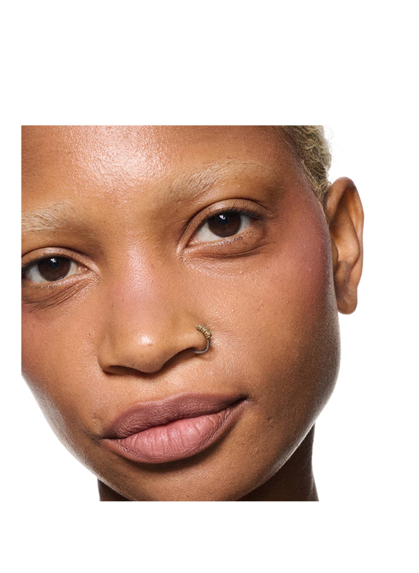 M.A.C POWDER KISS LIP + CHEEK MOUSSE: TAKEN