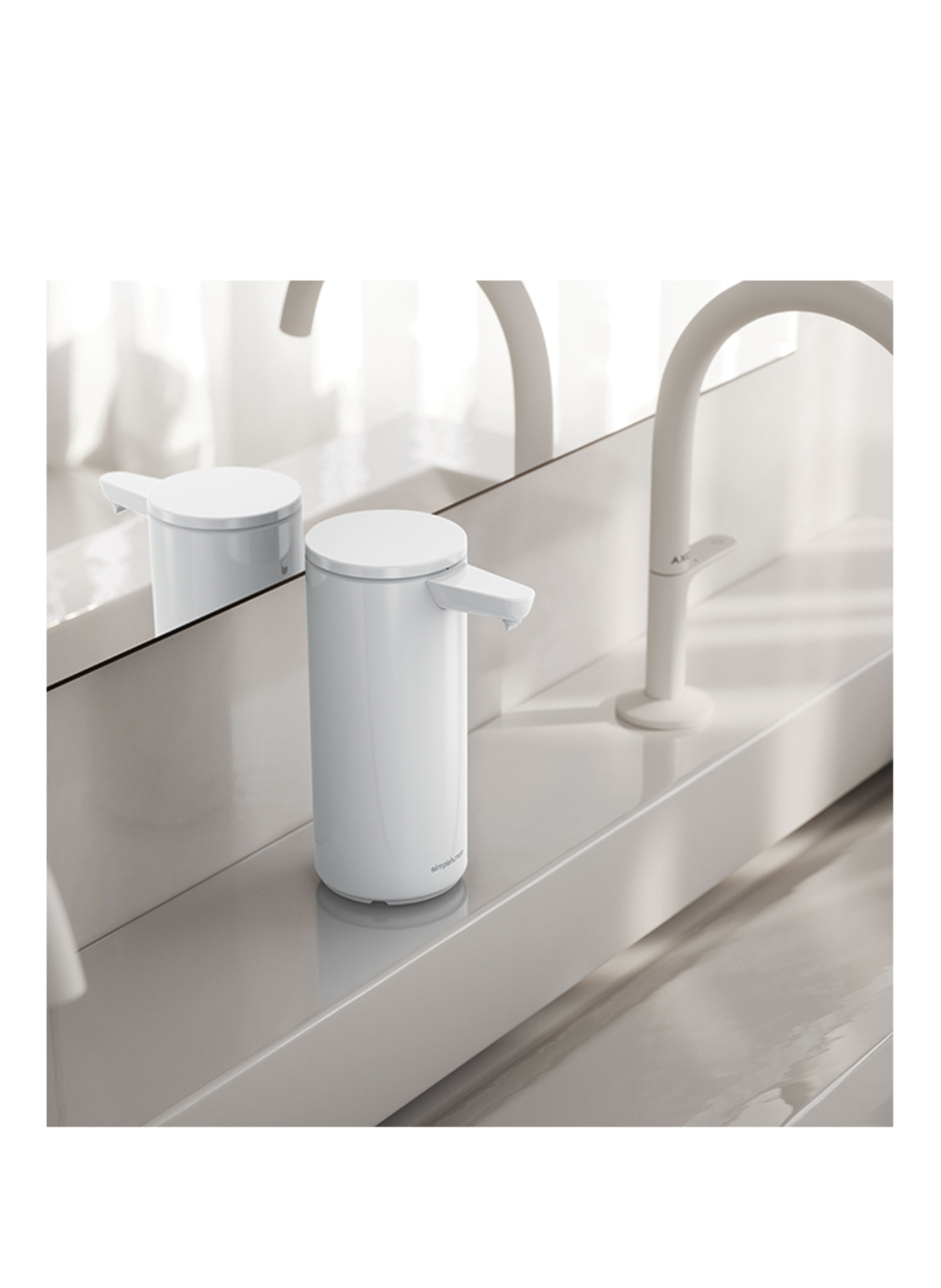 simplehuman STŘEDNĚ VELKÝ DÁVKOVAČ SE SENZOREM