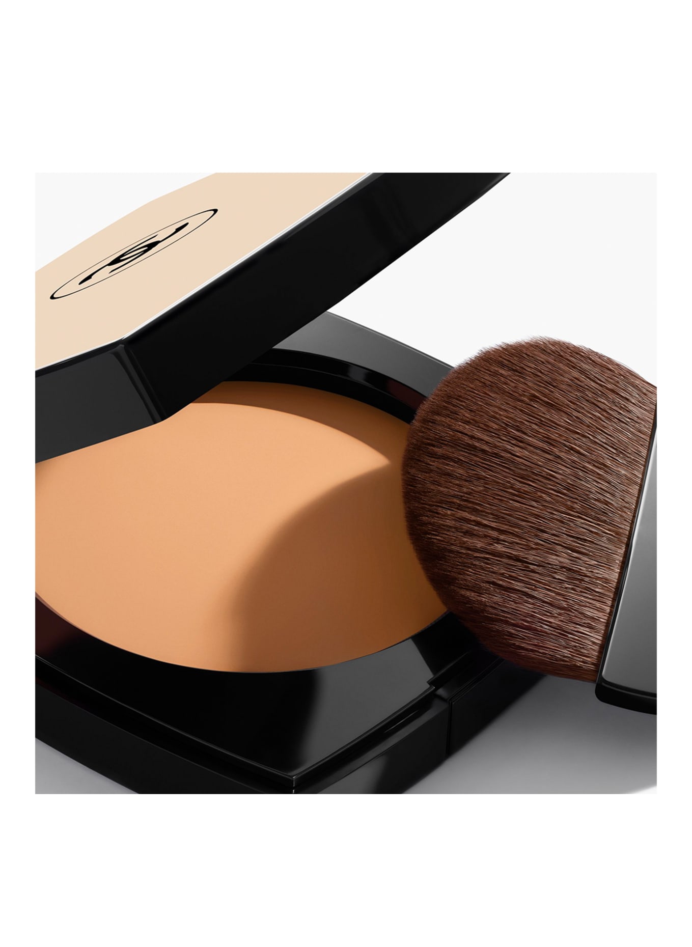 CHANEL LES BEIGES: B40